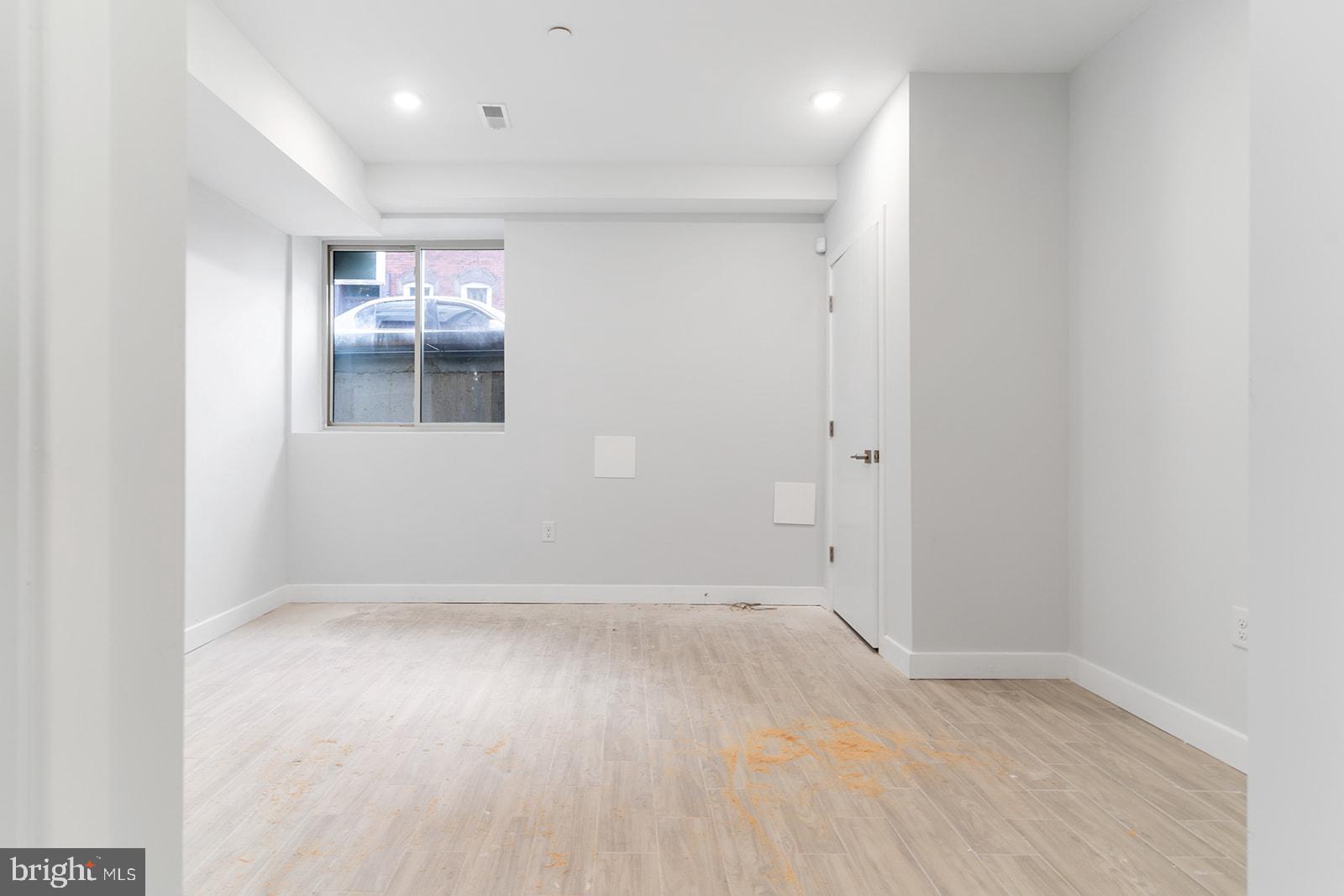 NORRIS SQUARE - Residential