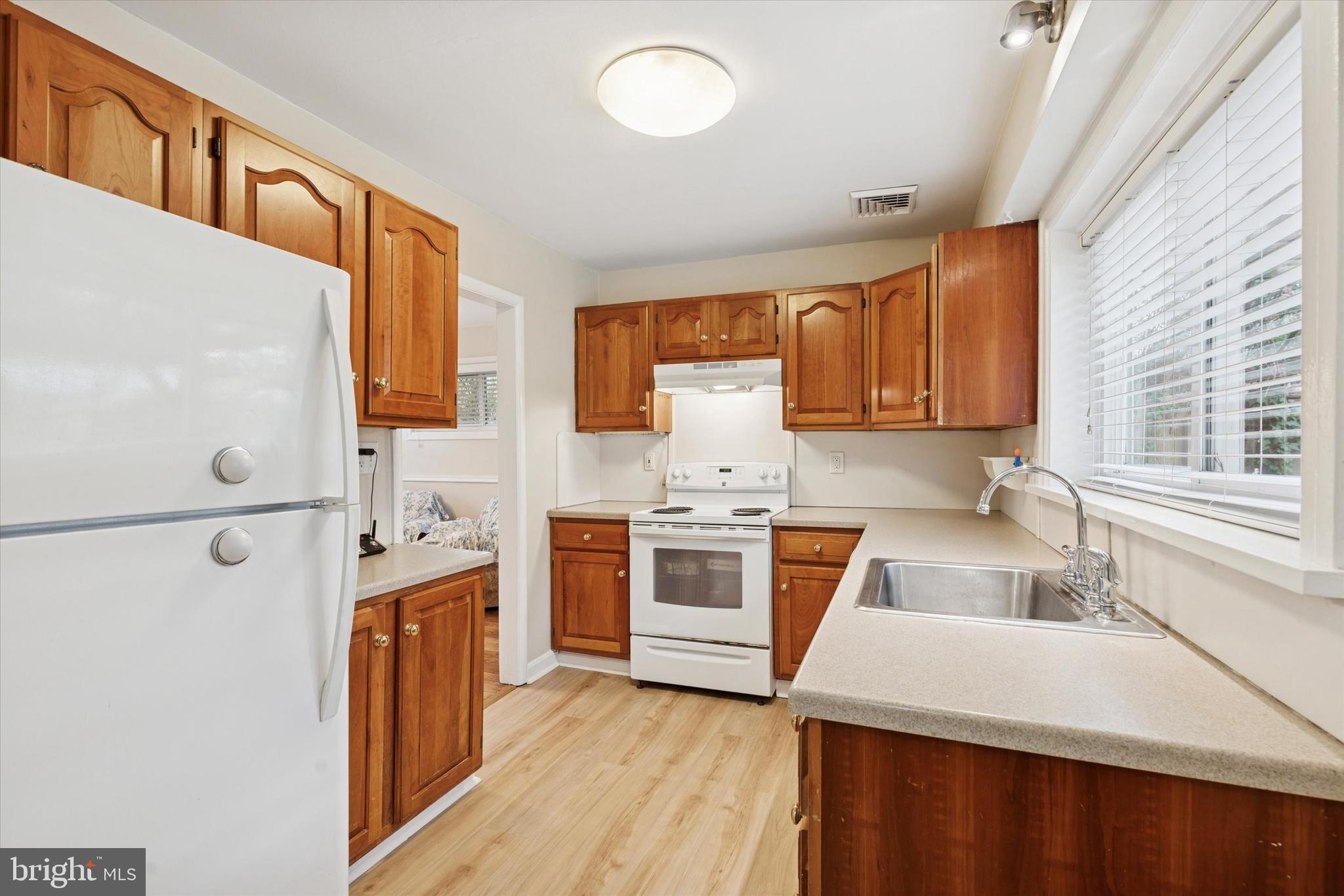 LOGAN SQ - Residential