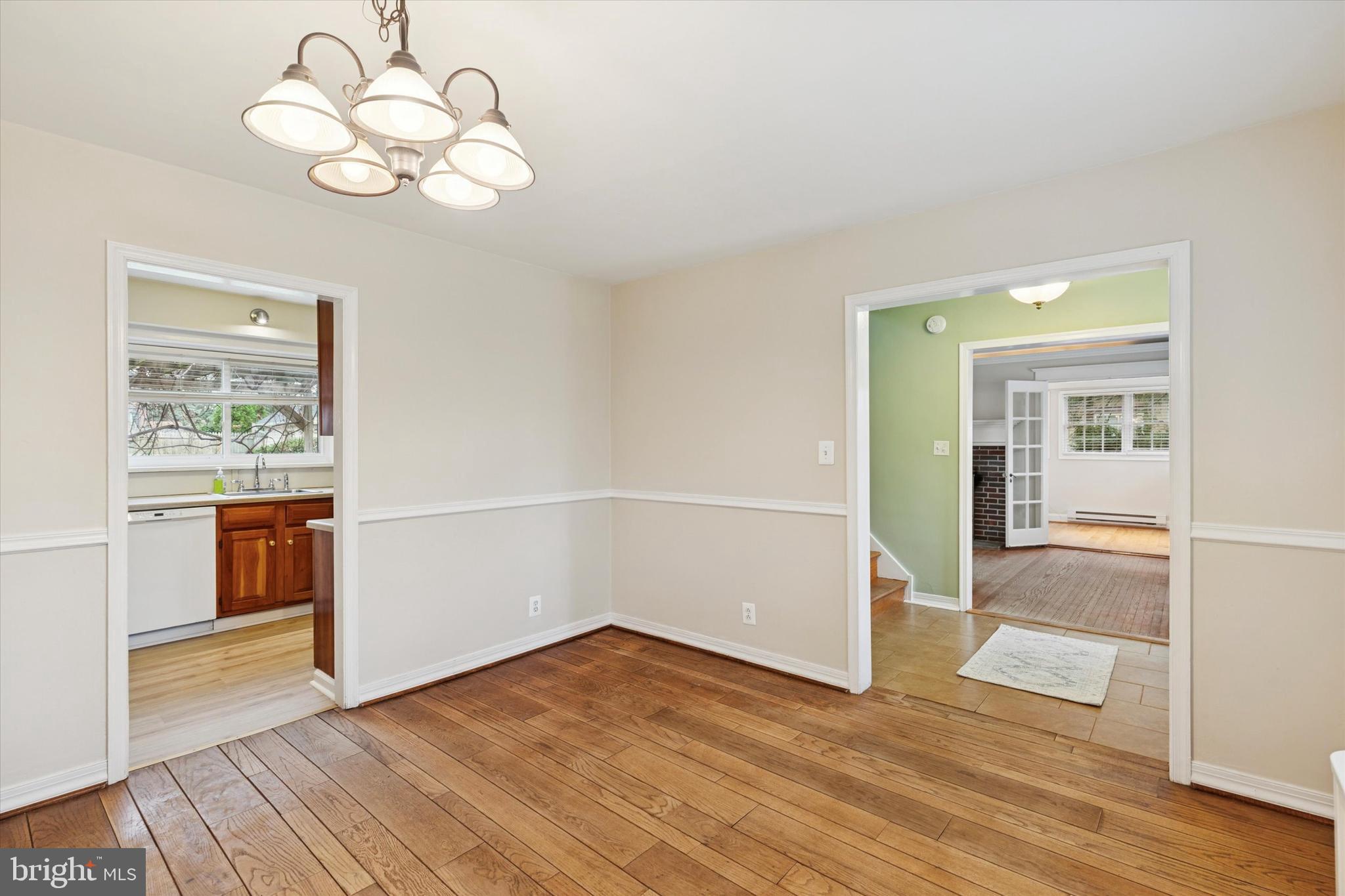 LOGAN SQ - Residential