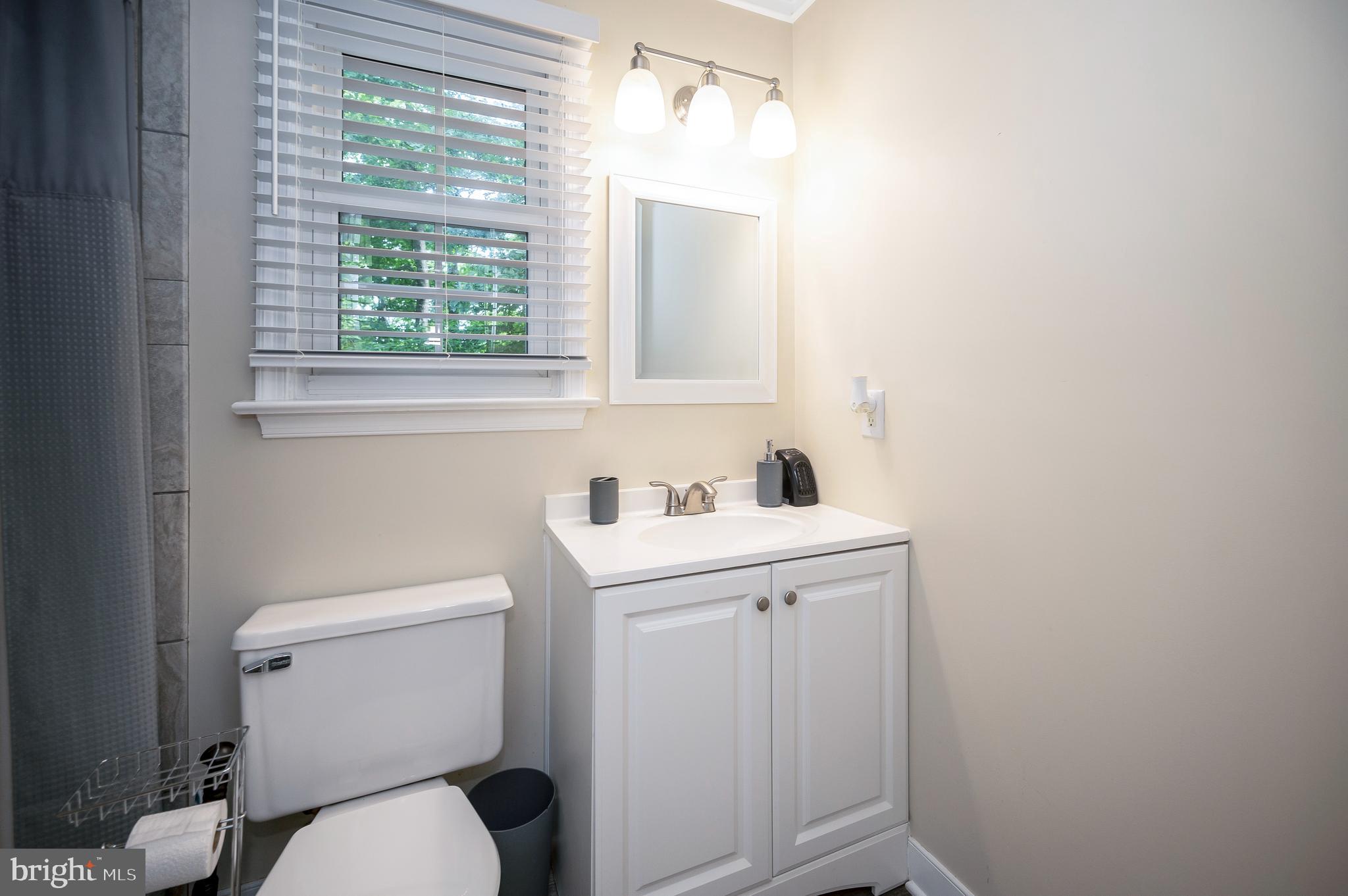 LAKE LAND OR - Residential