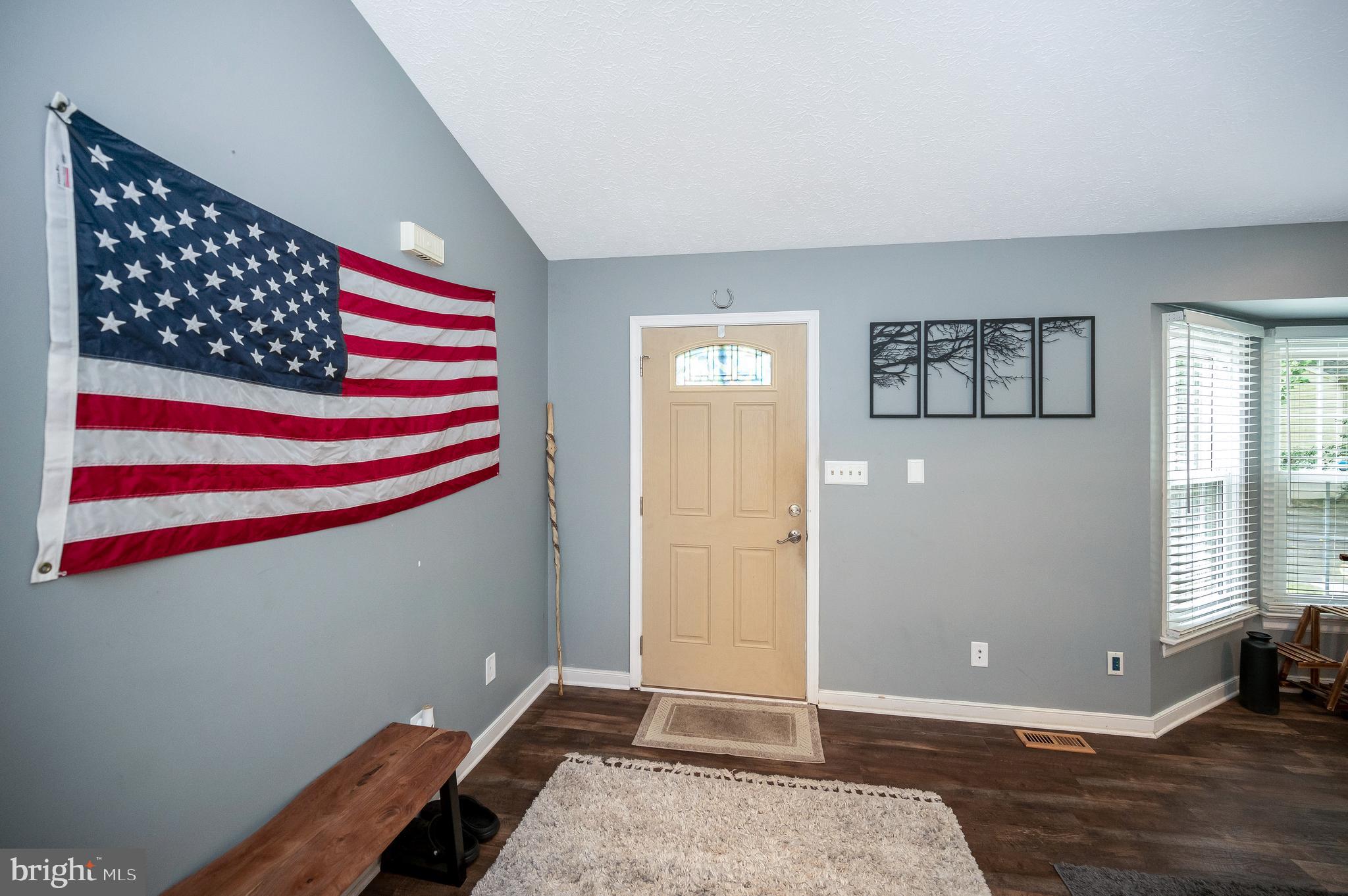 LAKE LAND OR - Residential