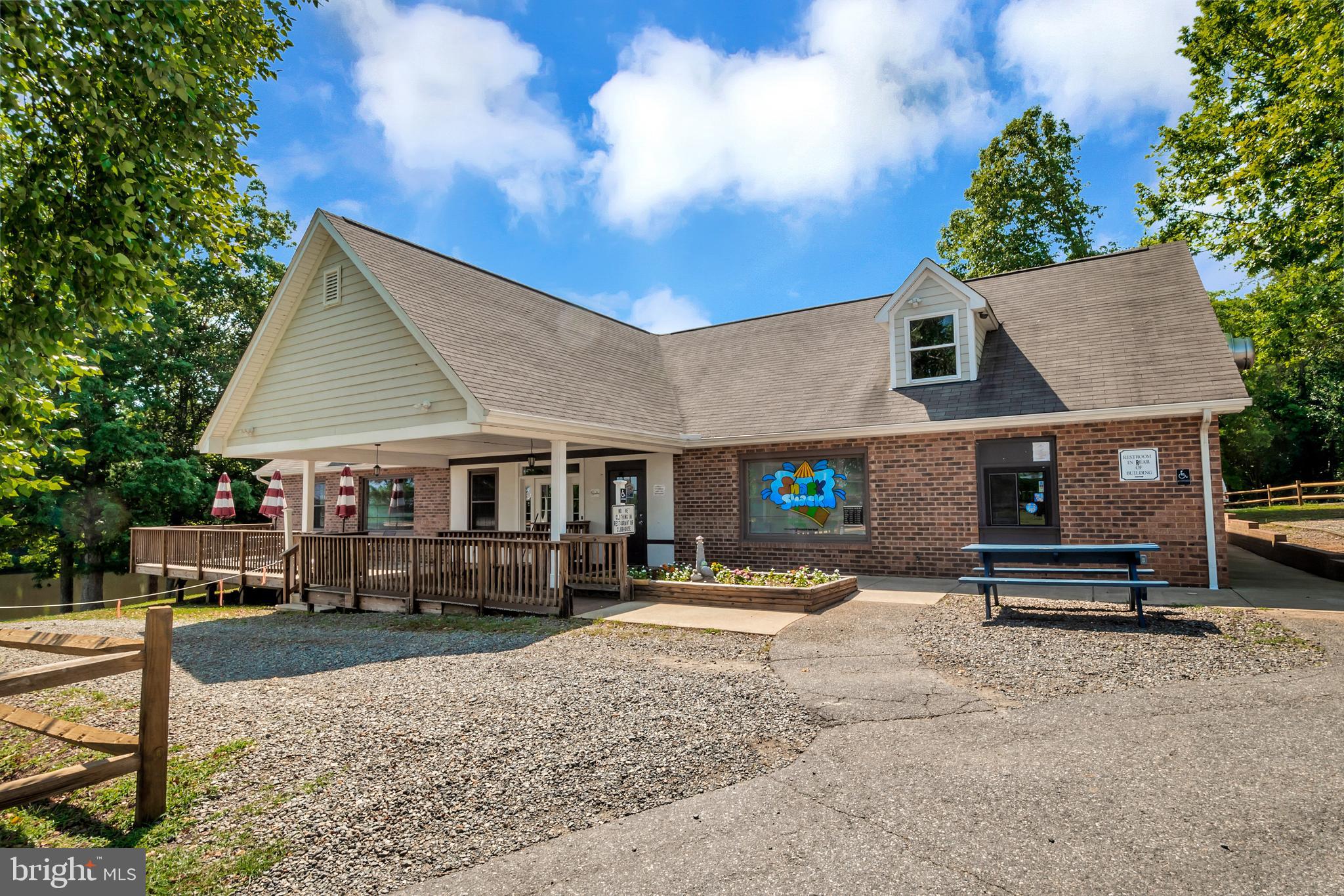 LAKE LAND OR - Residential