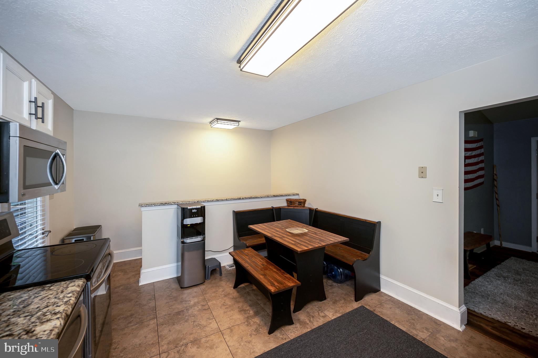 LAKE LAND OR - Residential