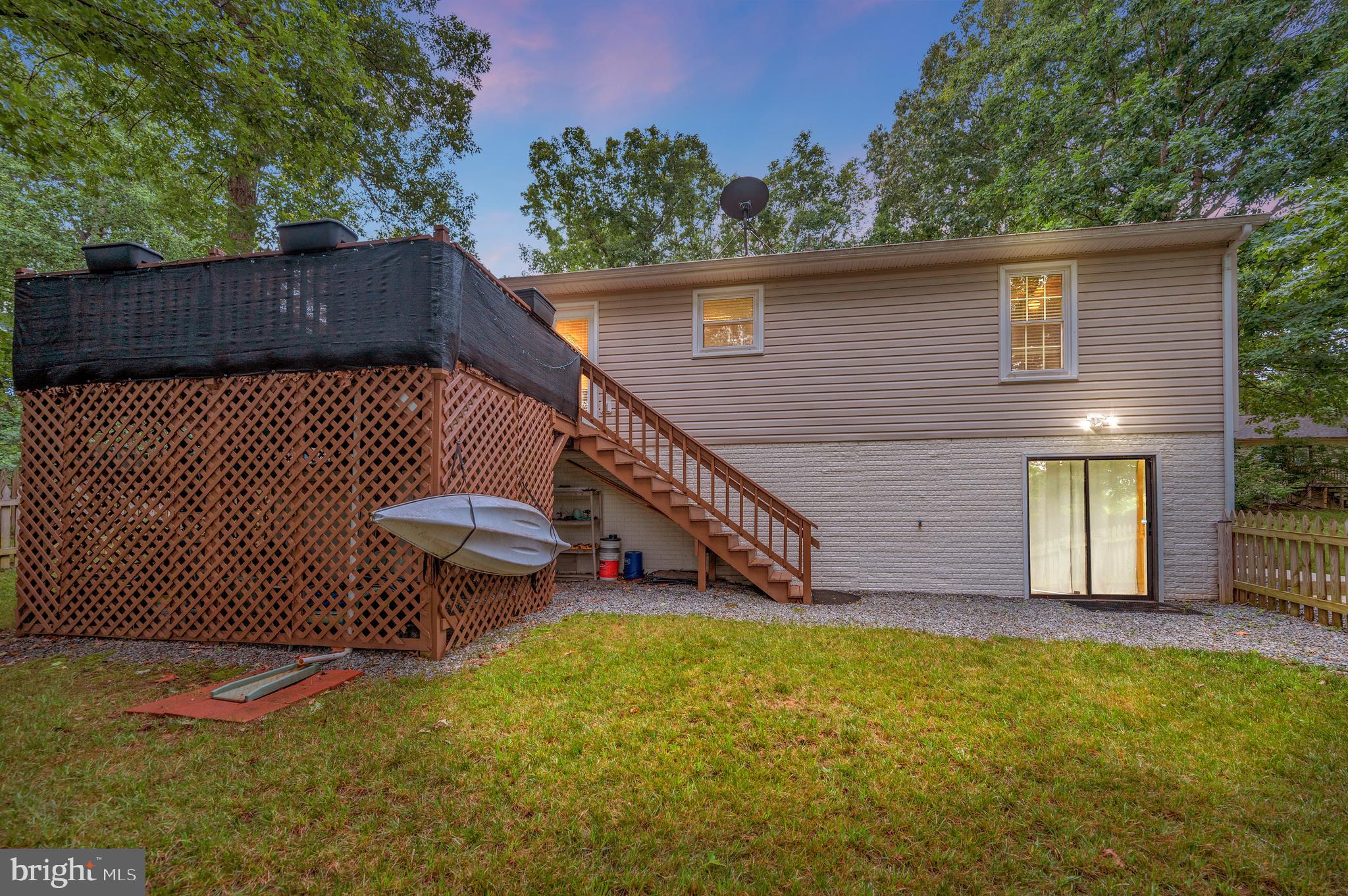 LAKE LAND OR - Residential