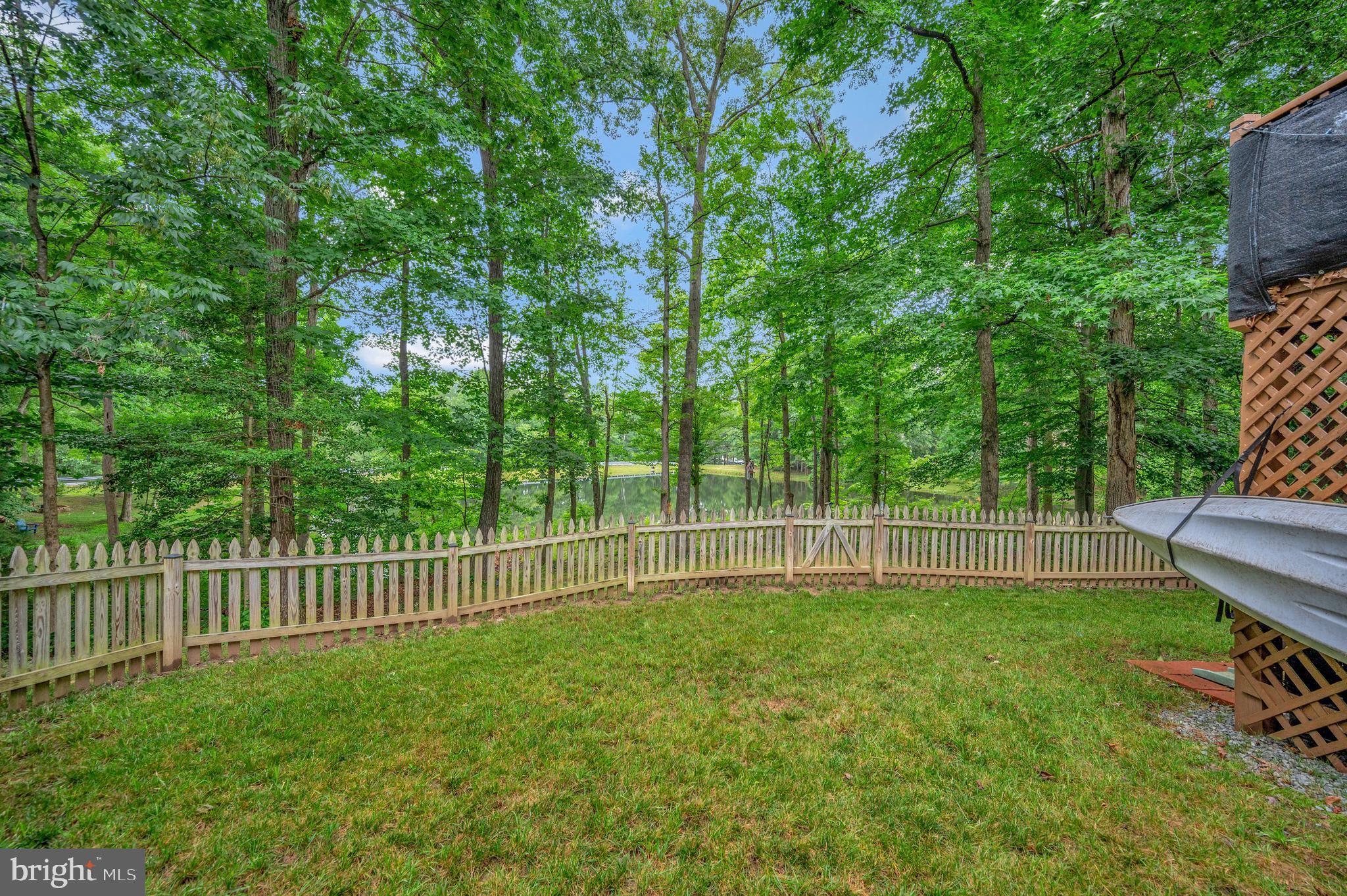 LAKE LAND OR - Residential