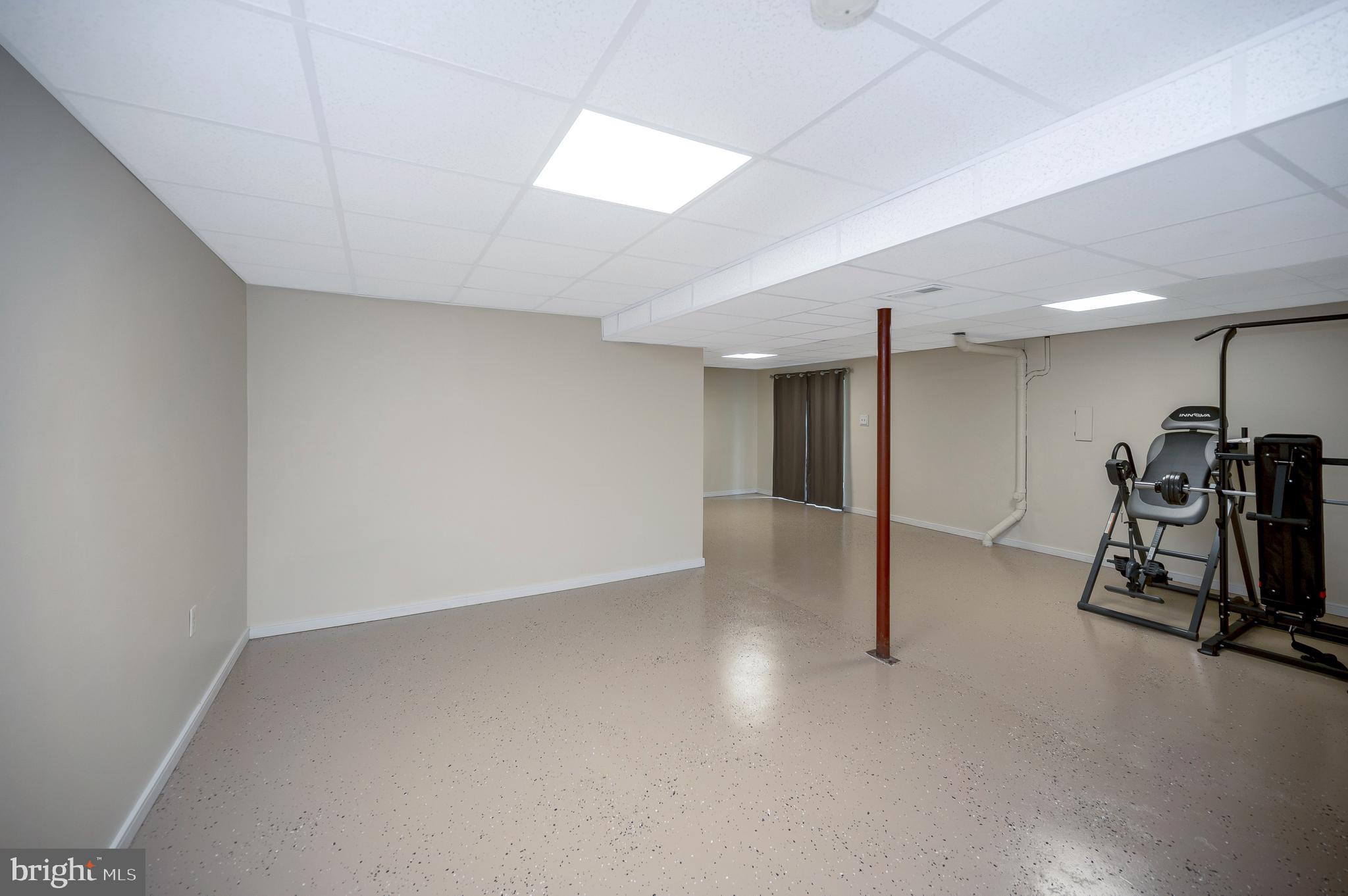 LAKE LAND OR - Residential