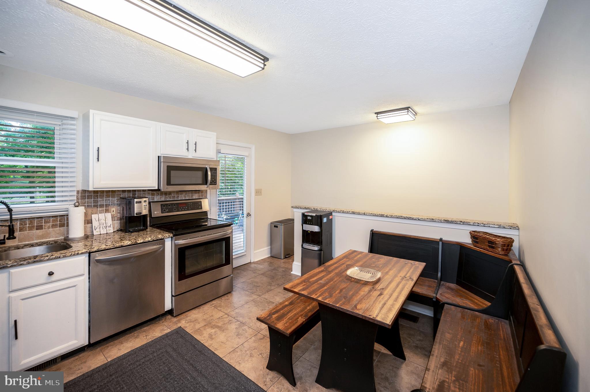 LAKE LAND OR - Residential