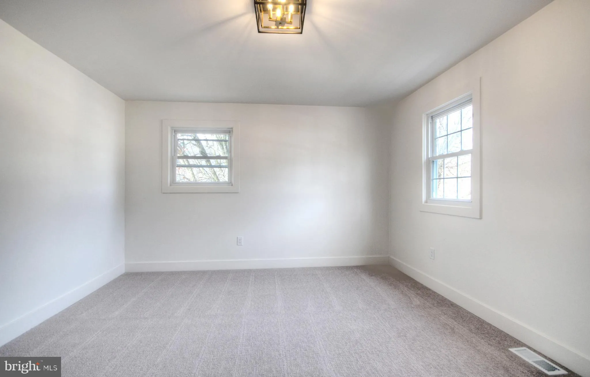 Williamstown, New Jersey 08094, United States, 3 Bedrooms Bedrooms, ,3 BathroomsBathrooms,Residential,Active,254937