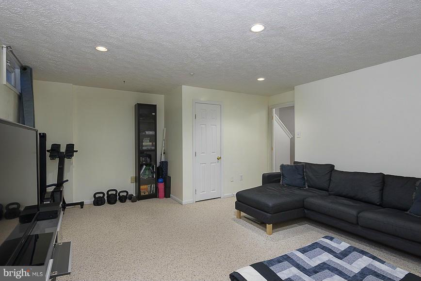 WYNDEMERE - Residential