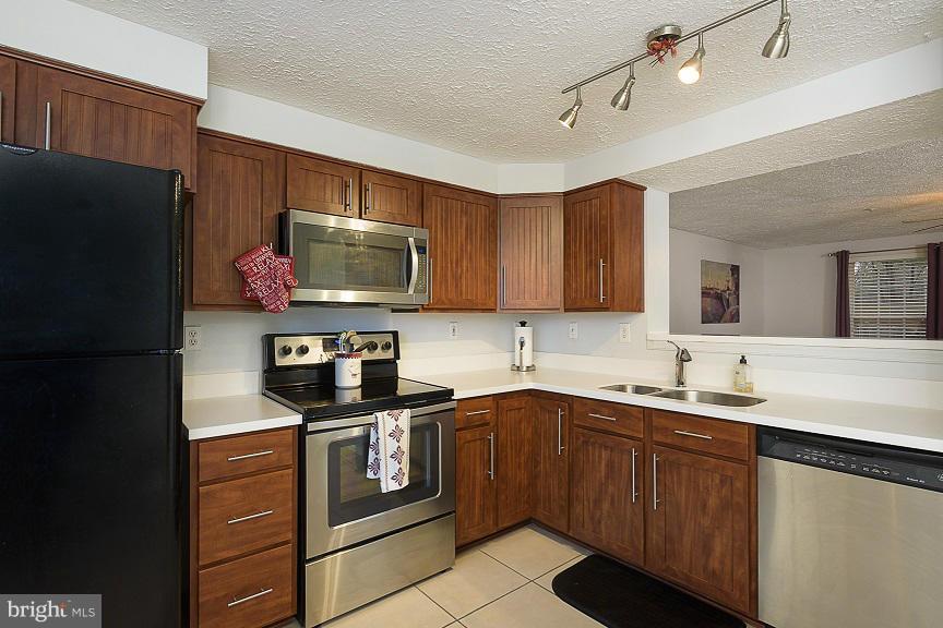 WYNDEMERE - Residential