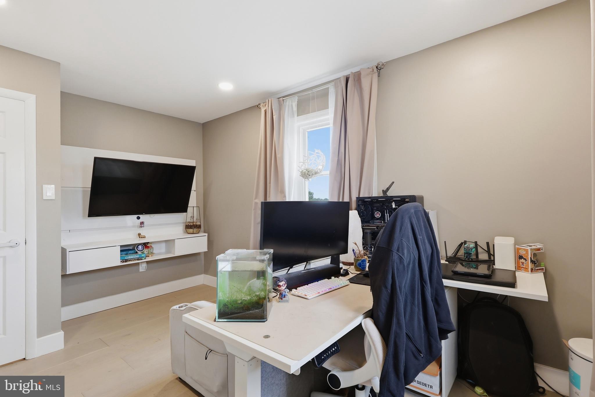FAIRLESS HILLS - Residential
