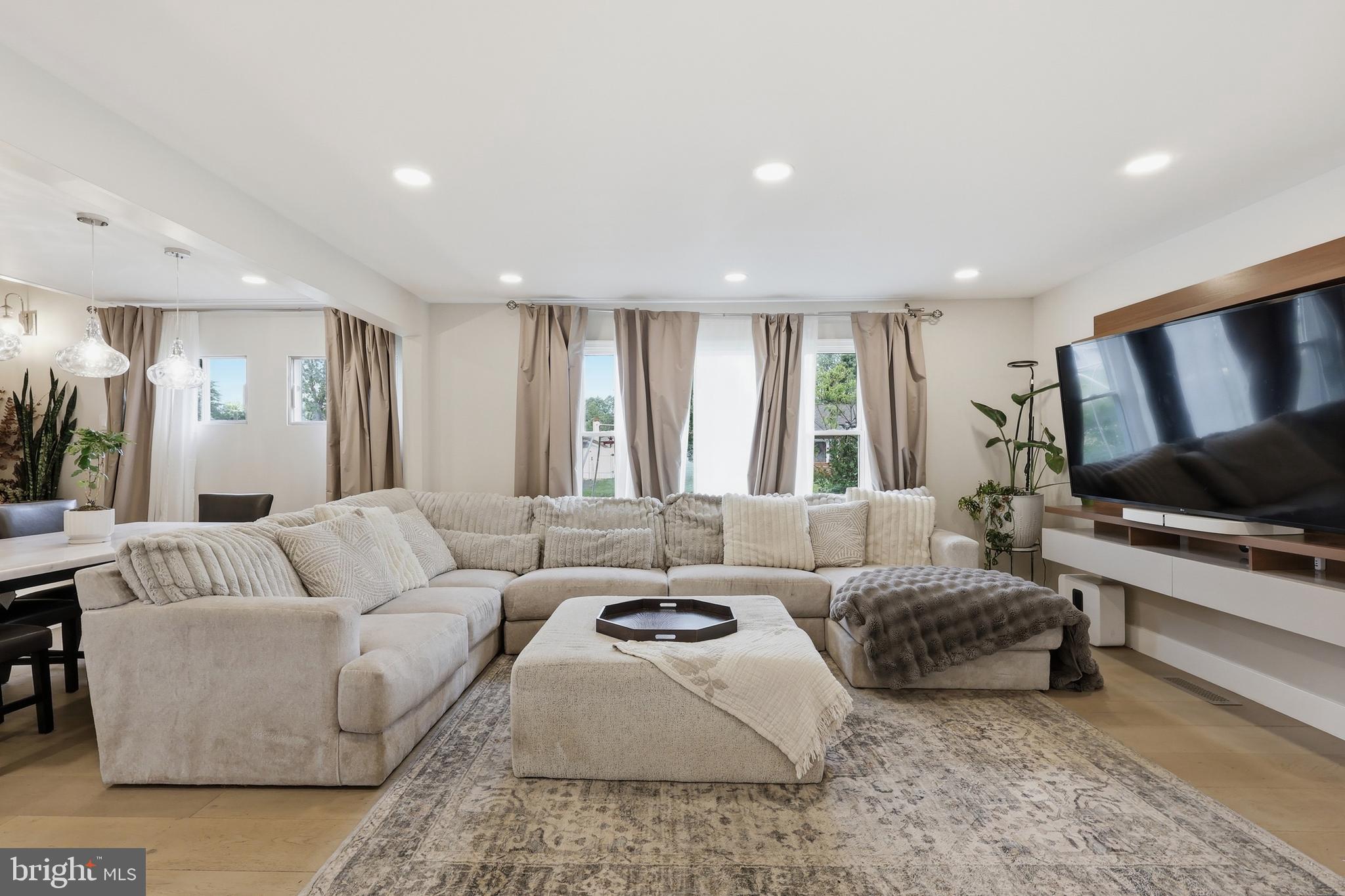 FAIRLESS HILLS - Residential