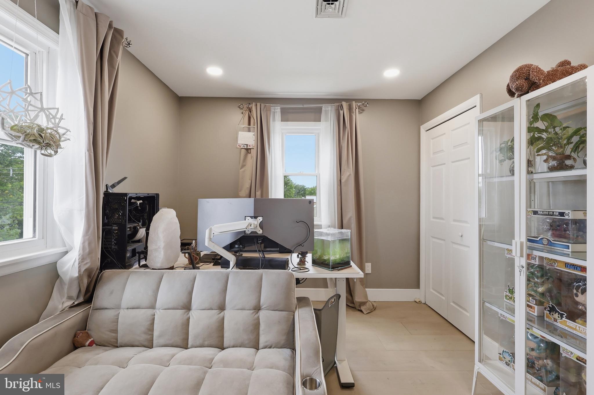 FAIRLESS HILLS - Residential
