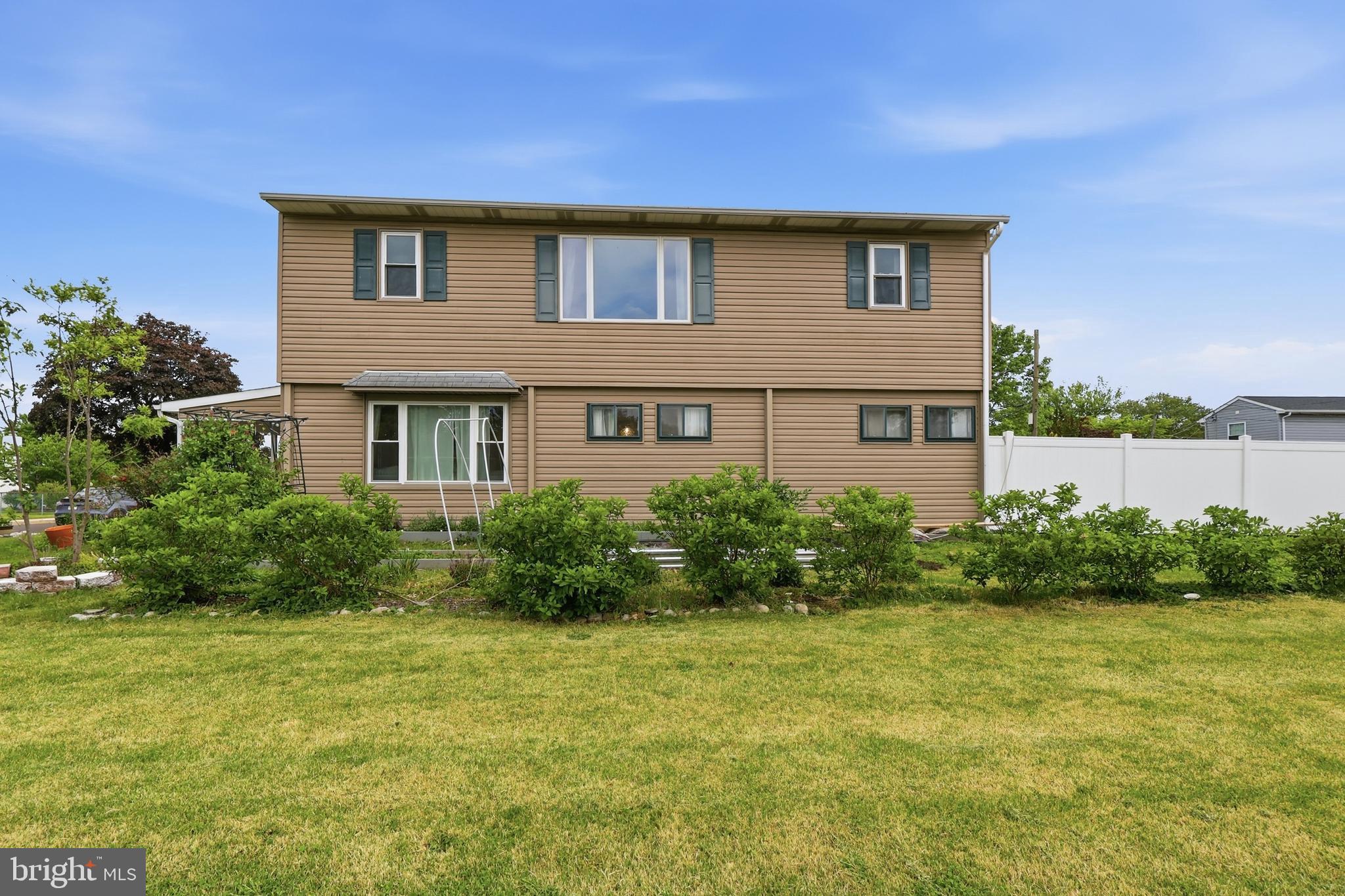 FAIRLESS HILLS - Residential