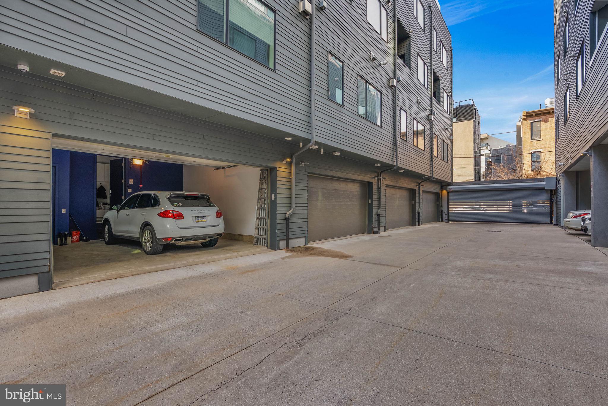 BELLA VISTA - Residential