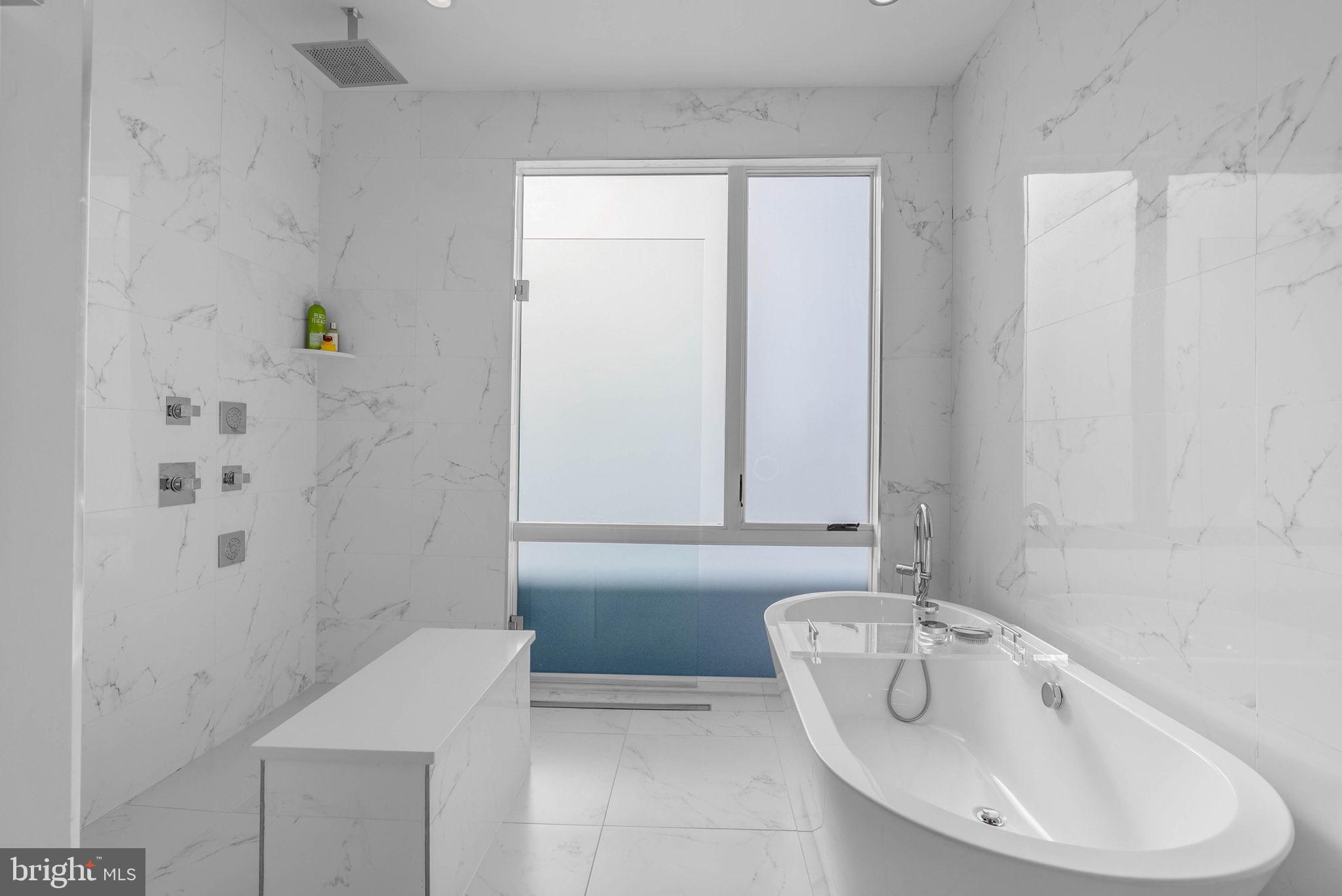 BELLA VISTA - Residential