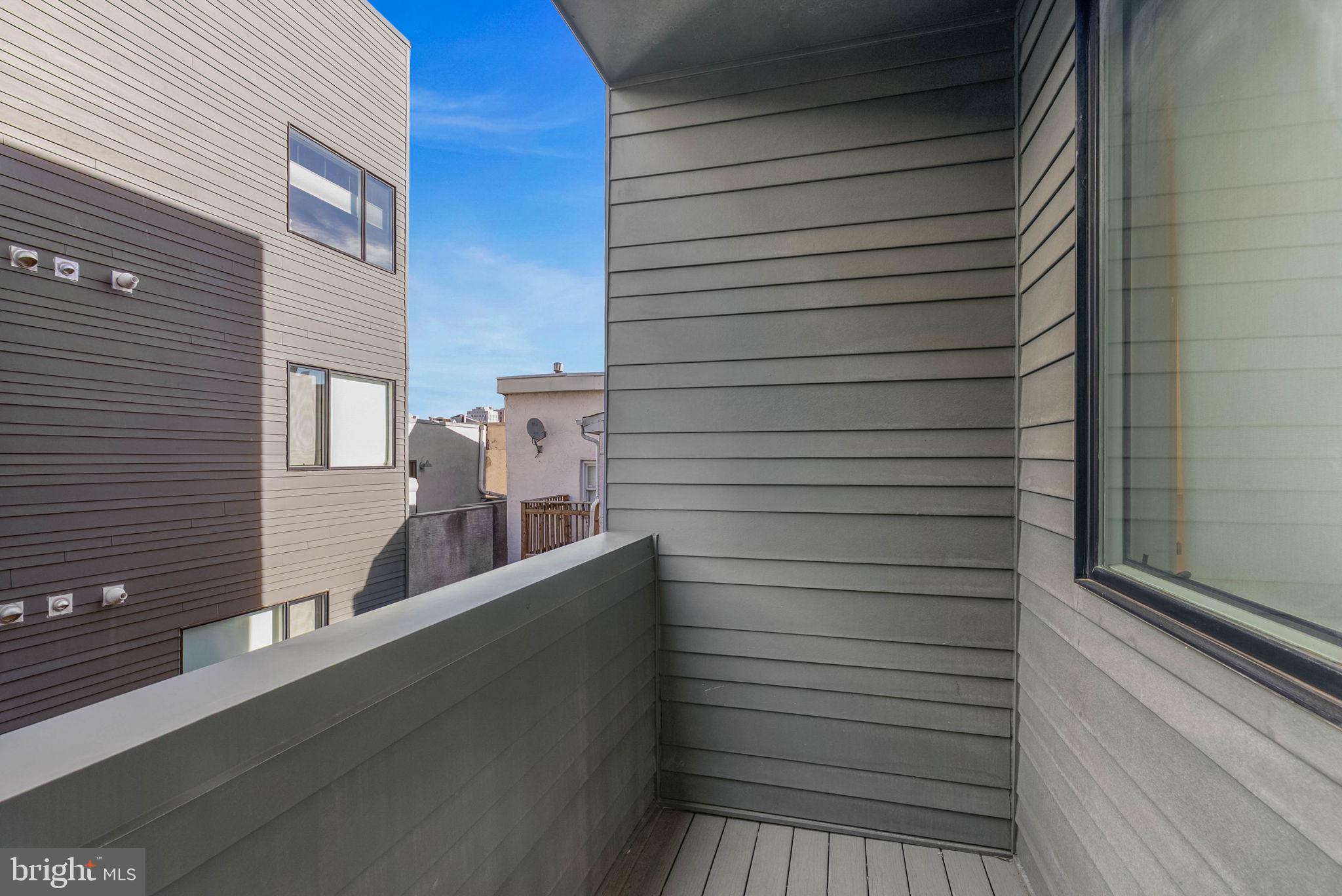 BELLA VISTA - Residential