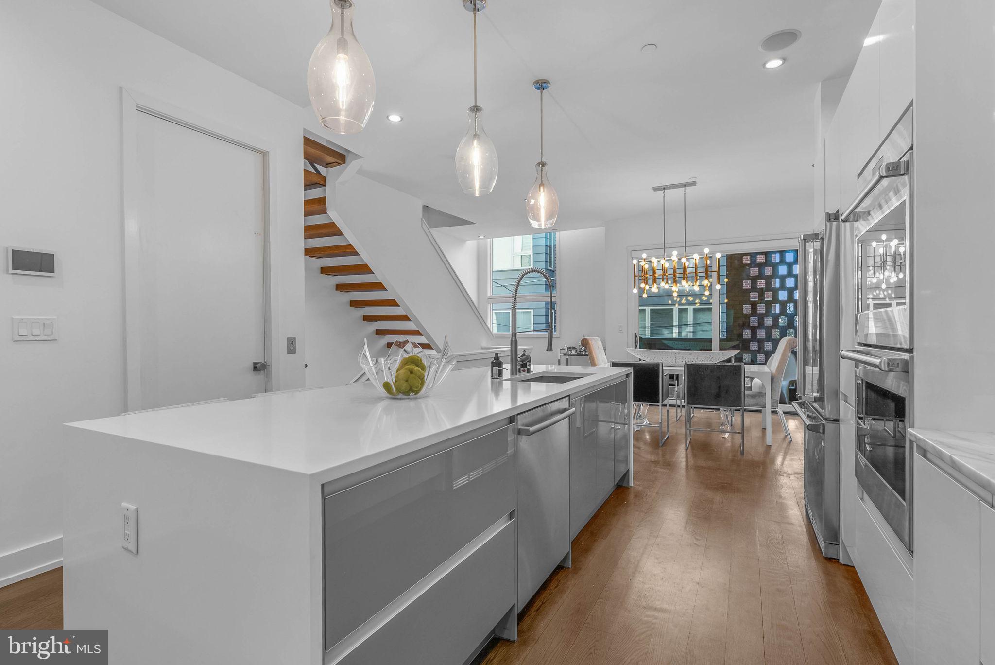 BELLA VISTA - Residential