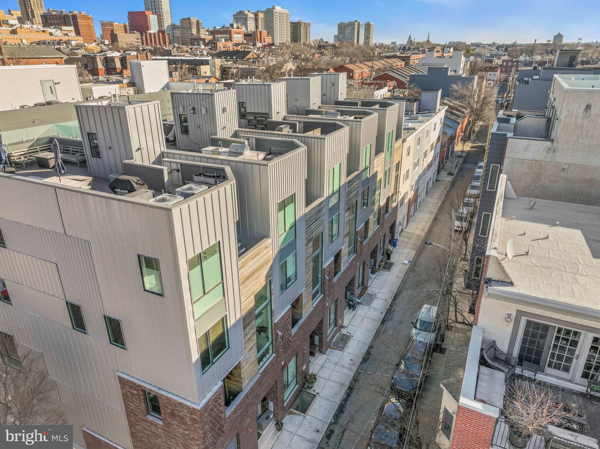 BELLA VISTA - Residential