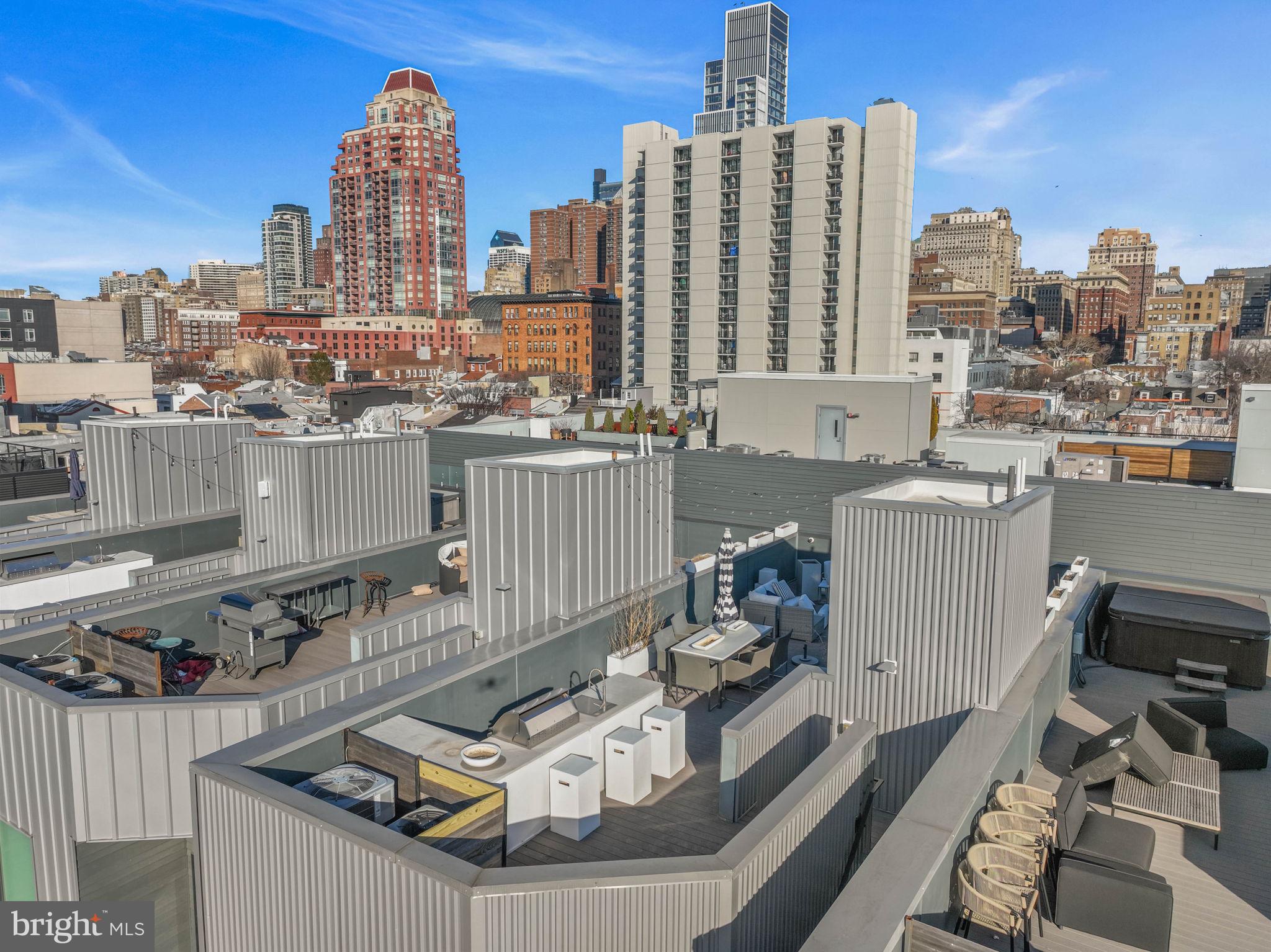 BELLA VISTA - Residential