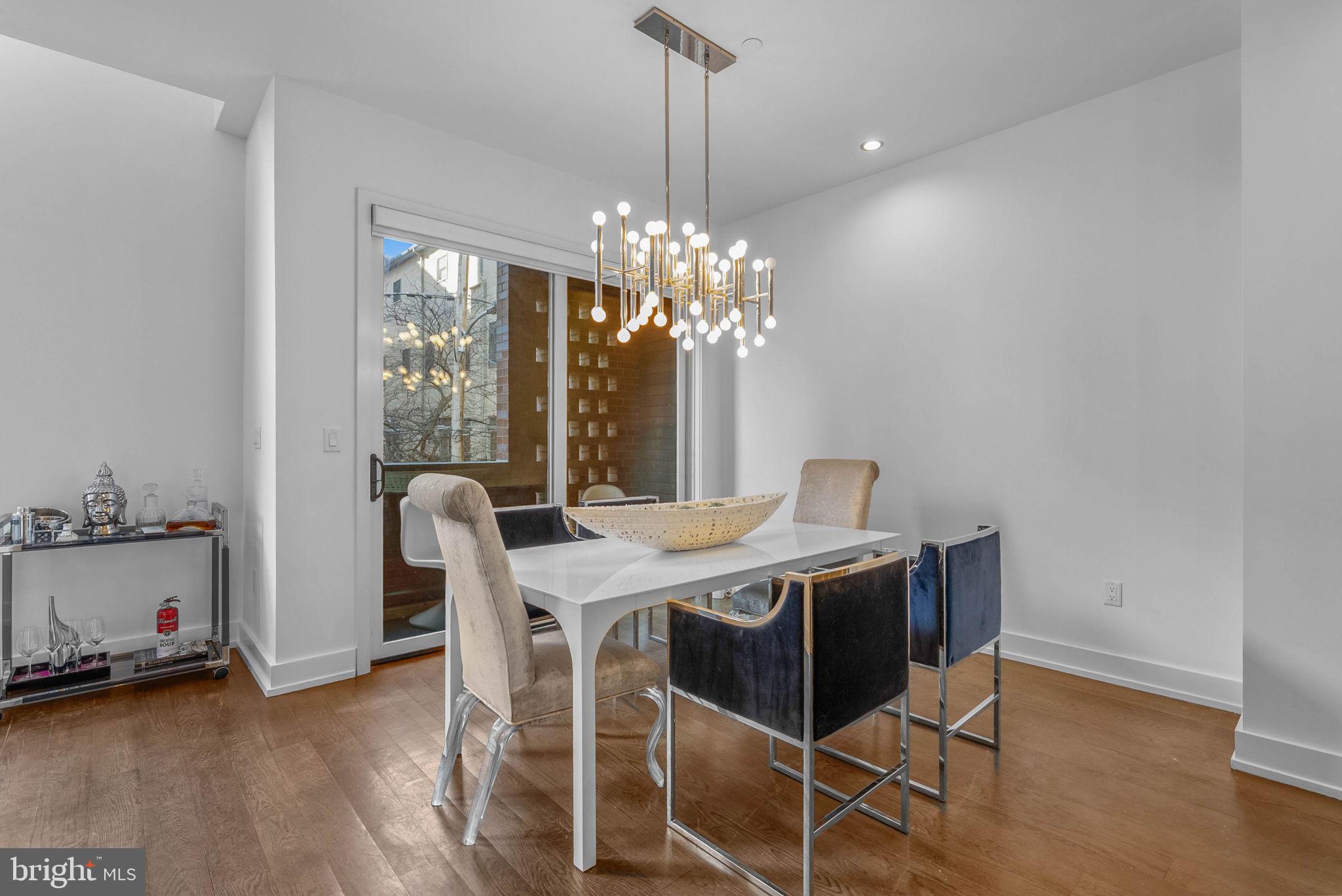 BELLA VISTA - Residential