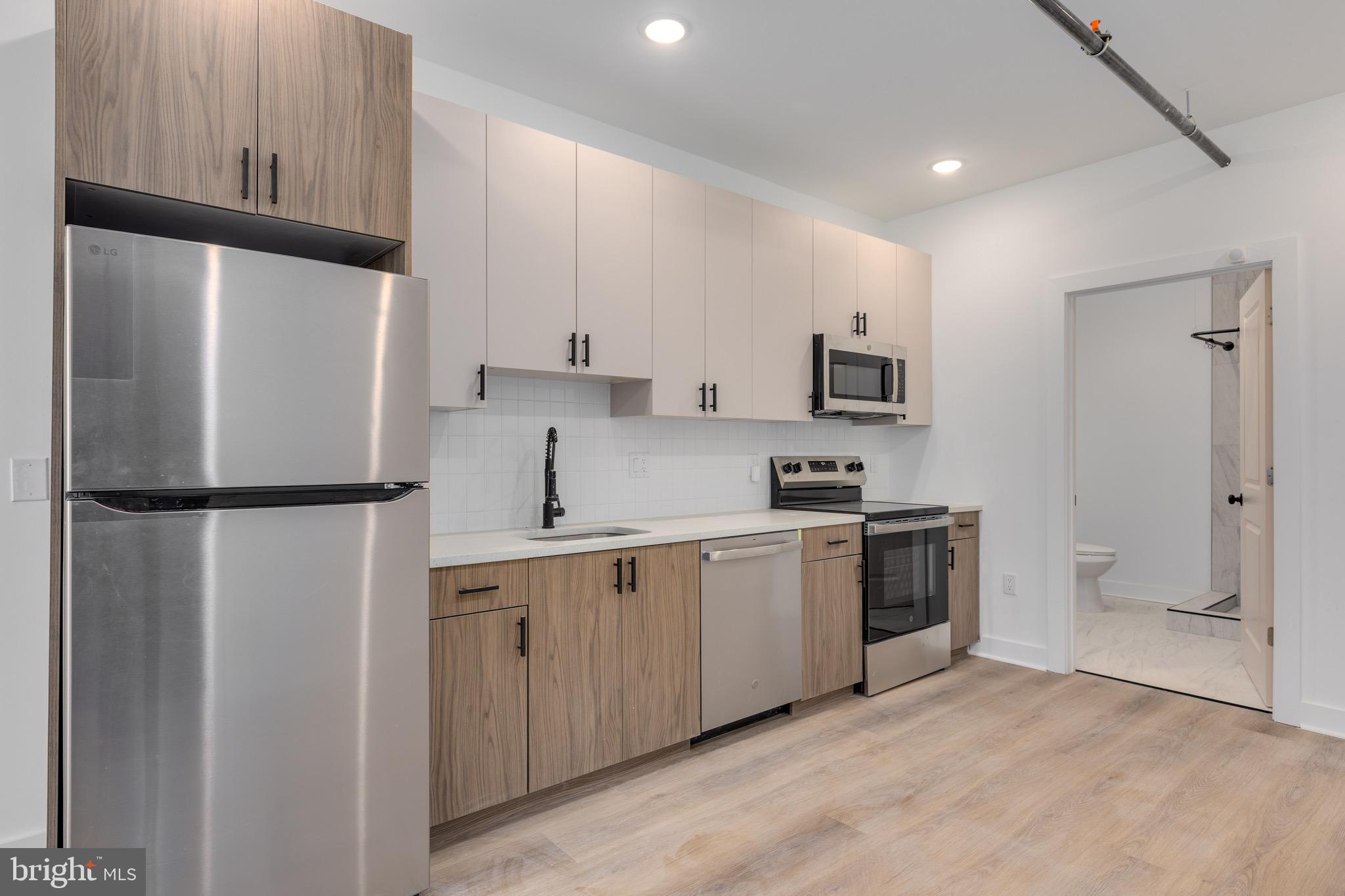 2234 N FRANKLIN STREET 1