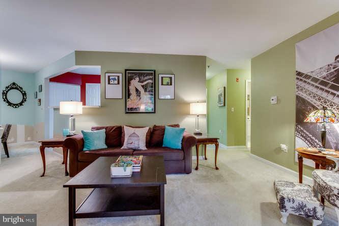 SAVOY PARK CONDOMINIUMS - Residential