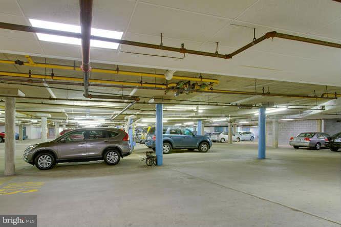 SAVOY PARK CONDOMINIUMS - Residential