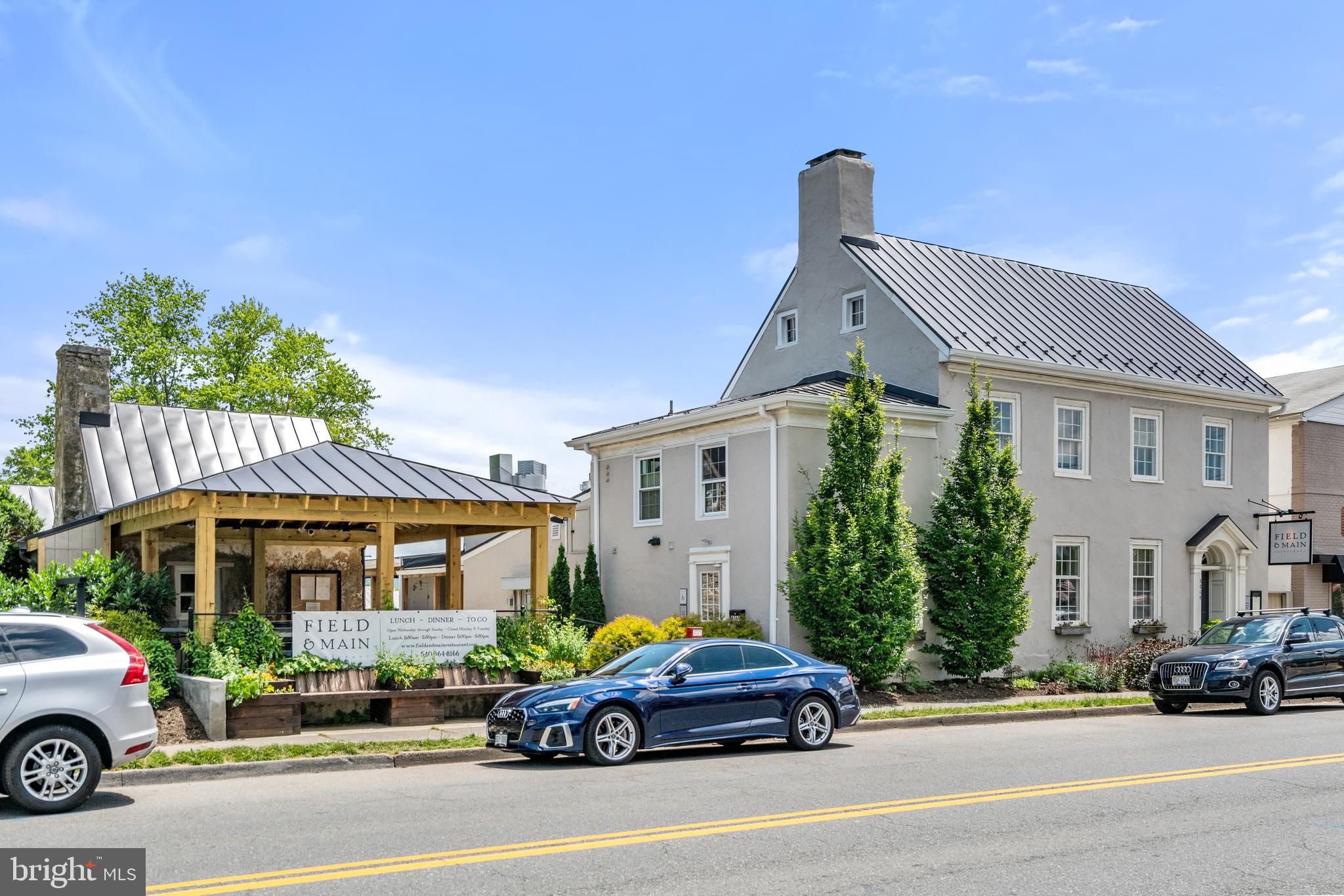 MOUNTAIN SHADE - Residential