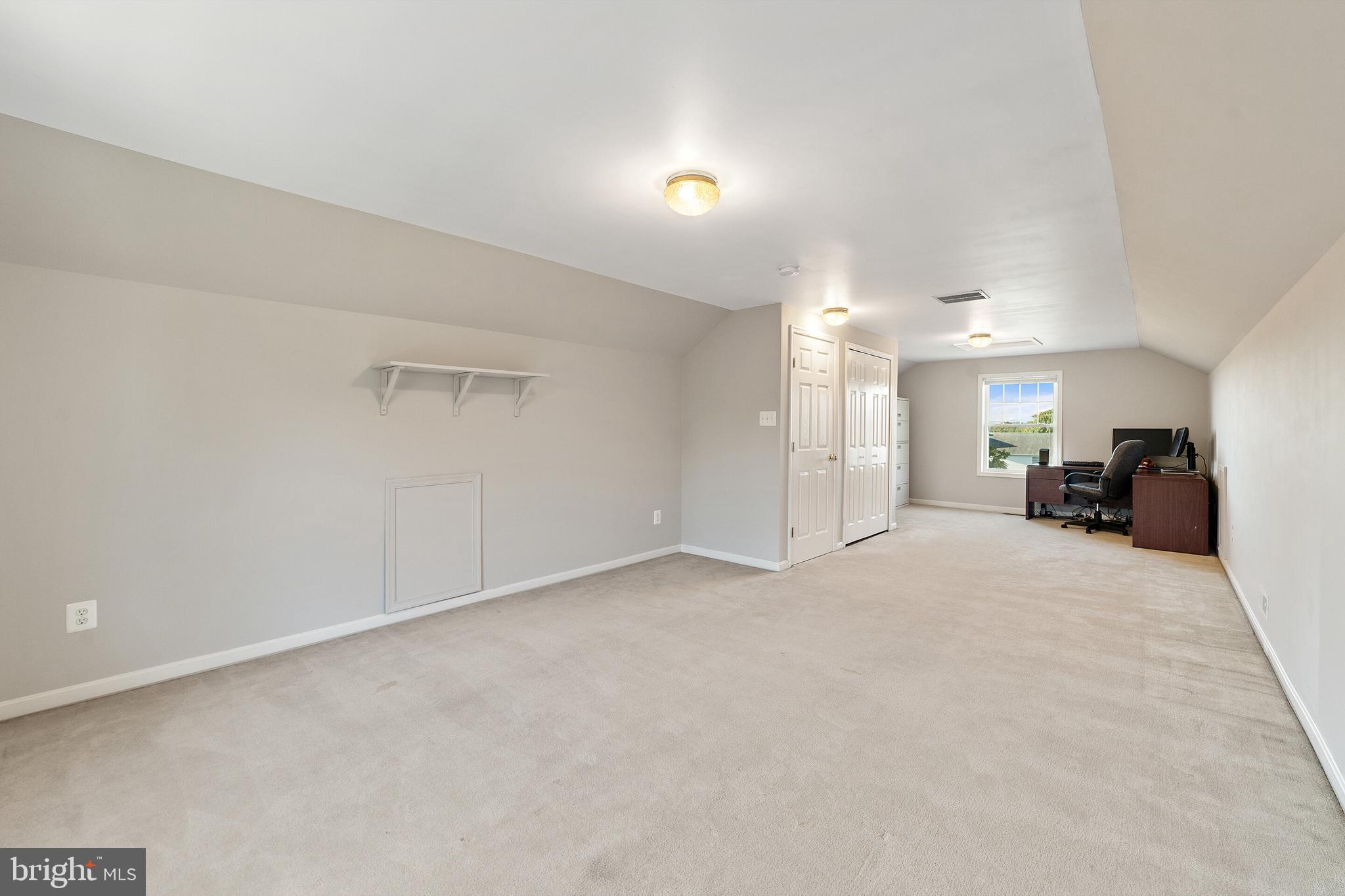 MOUNTAIN SHADE - Residential