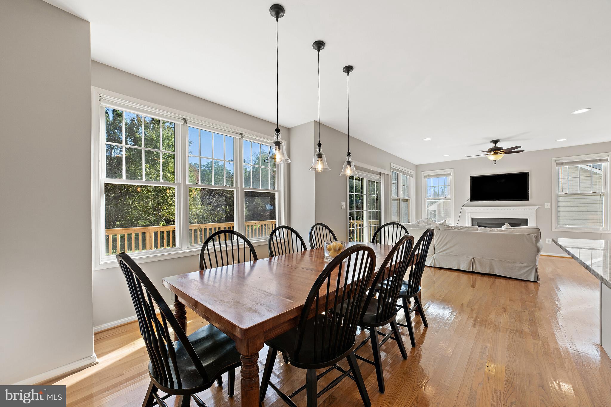 MOUNTAIN SHADE - Residential