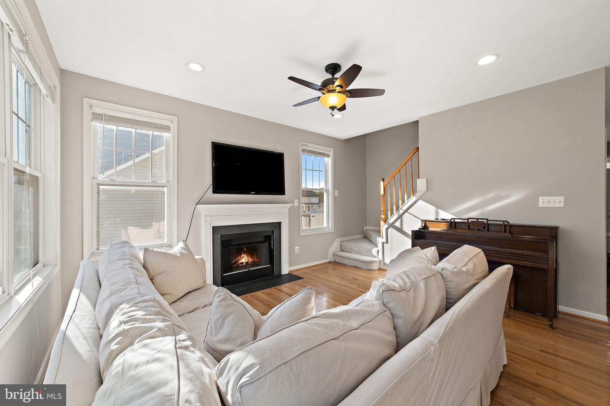 MOUNTAIN SHADE - Residential