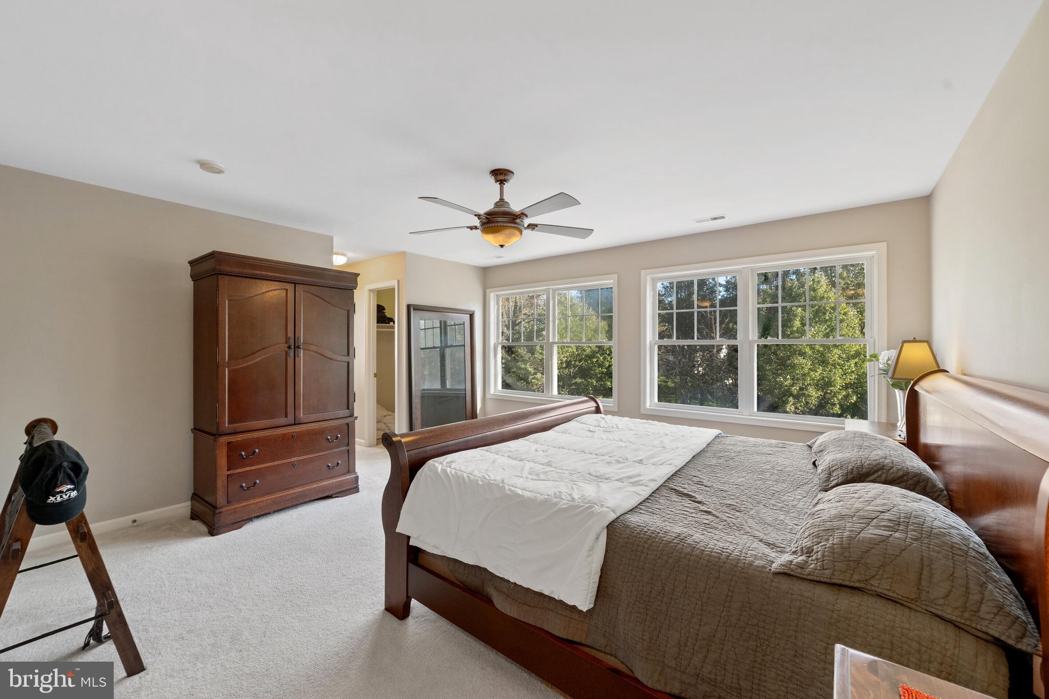 MOUNTAIN SHADE - Residential