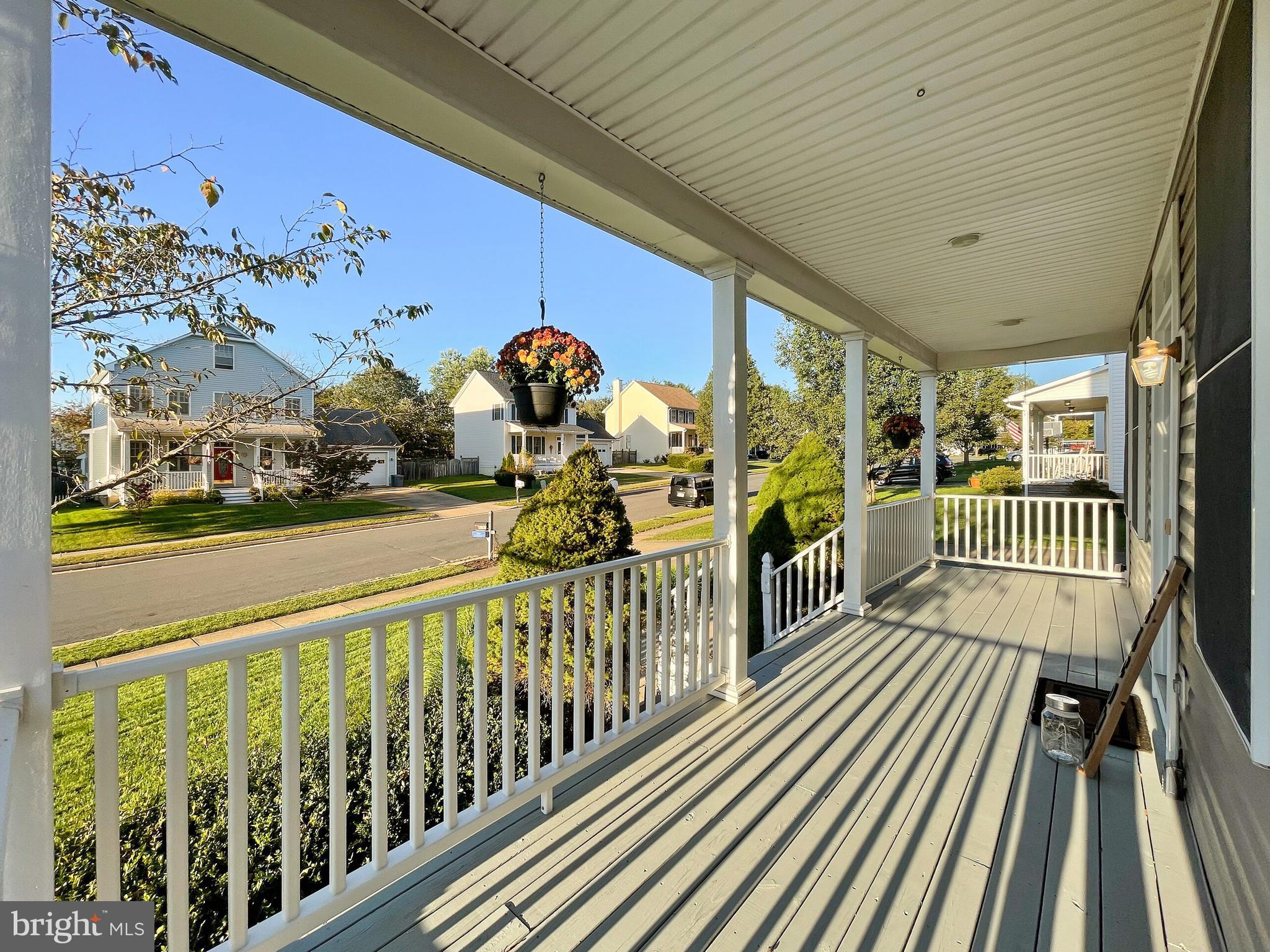 MOUNTAIN SHADE - Residential