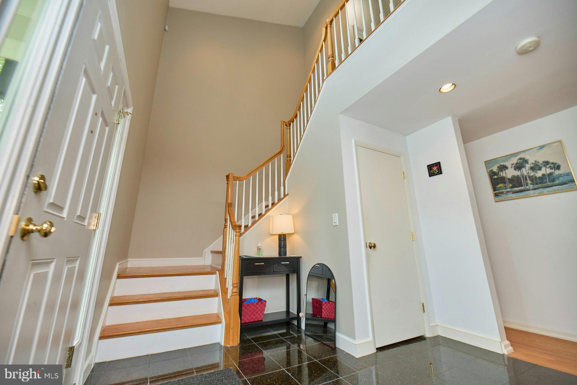 3820 LORCOM LANE