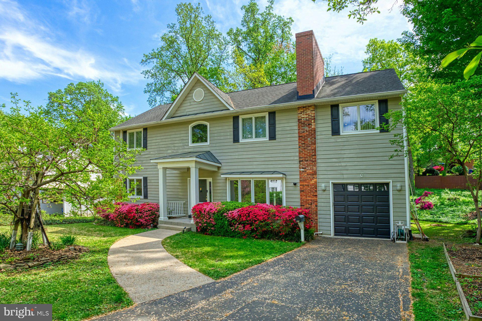 3820 LORCOM LANE