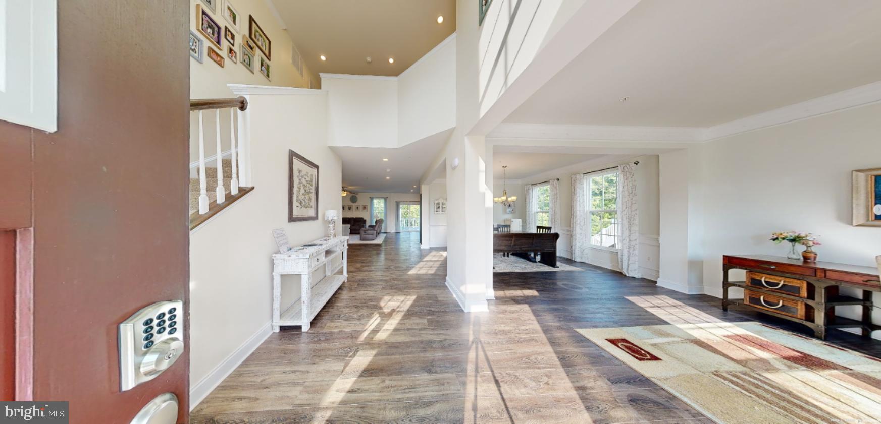 1422 SILVER OAK LANE