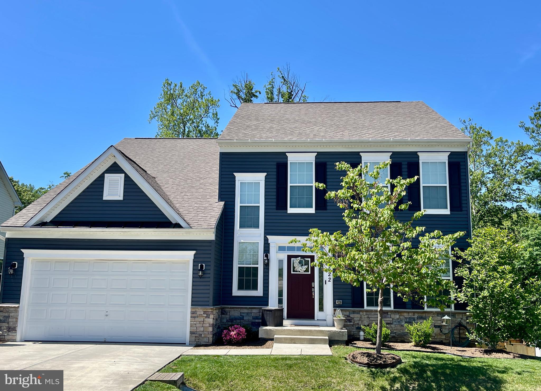 1422 SILVER OAK LANE