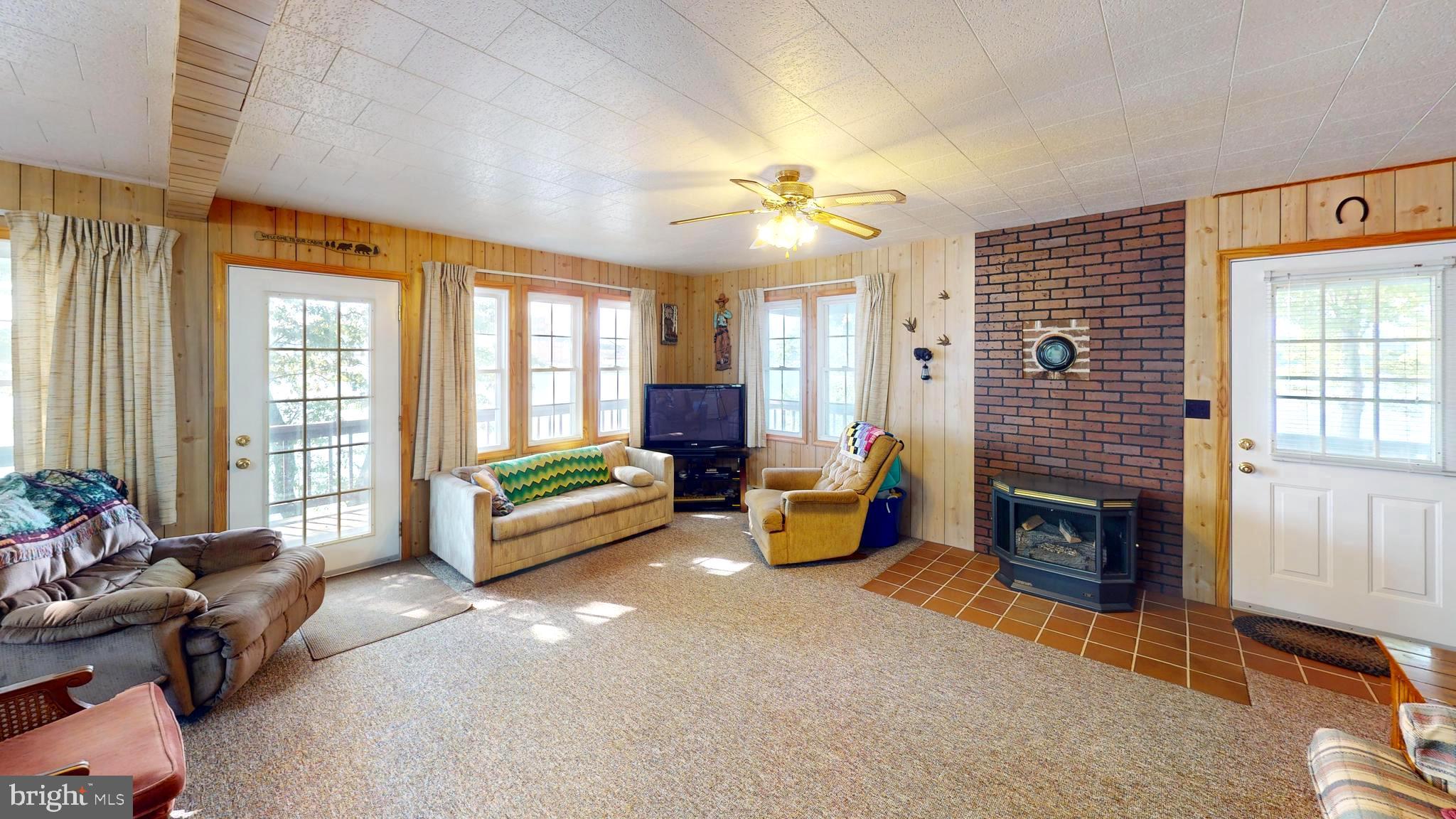 CHERRY RIDGE - Residential