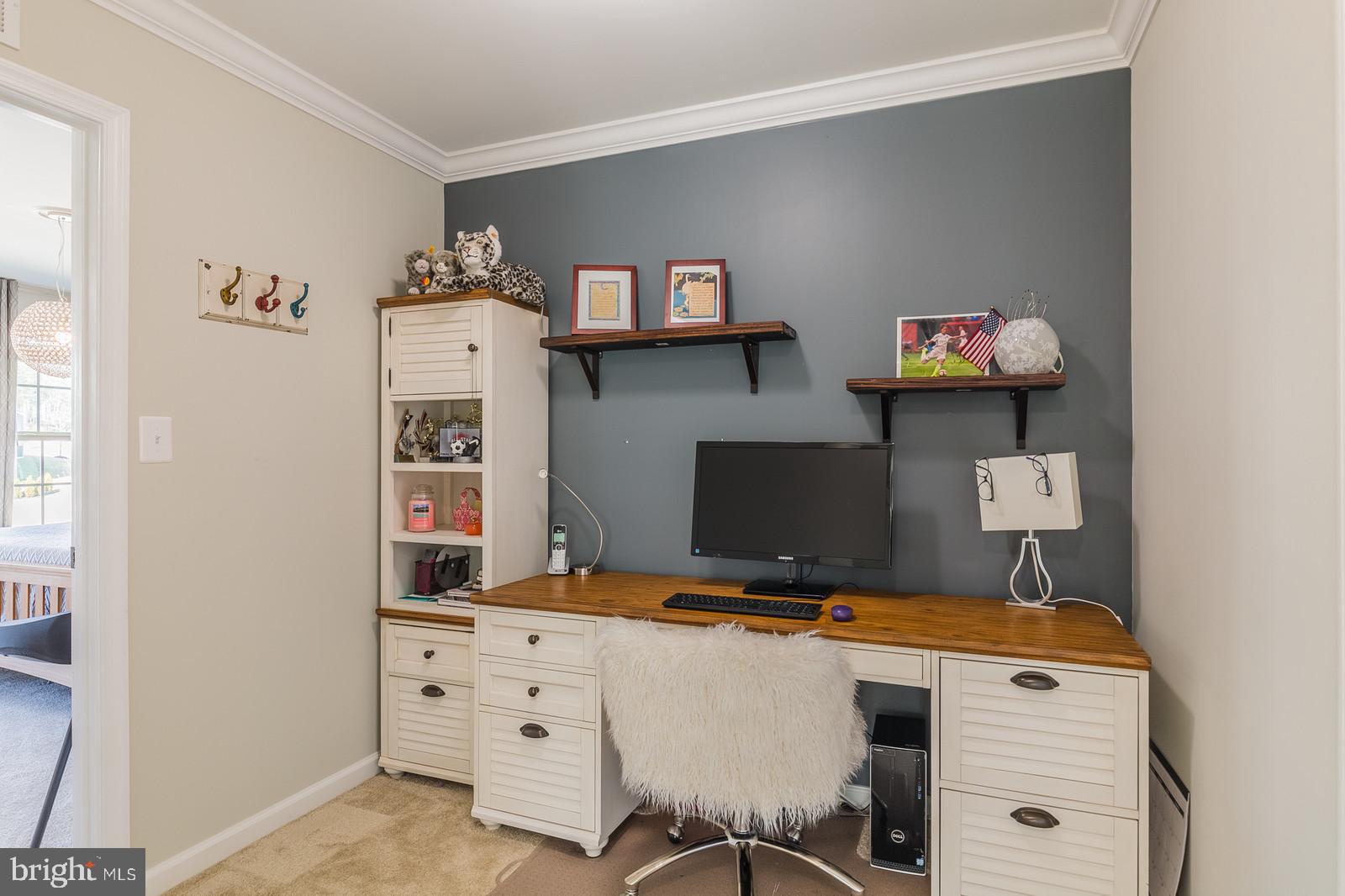 MAY'S QUARTER - Residential