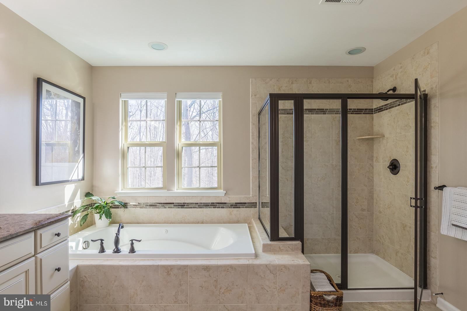 MAY'S QUARTER - Residential