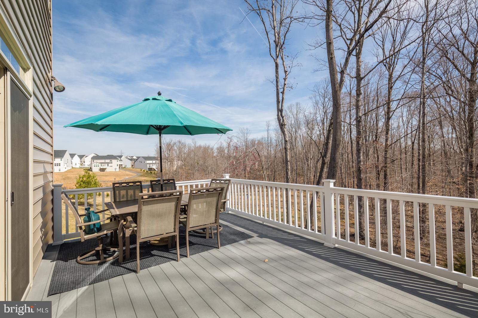 MAY'S QUARTER - Residential