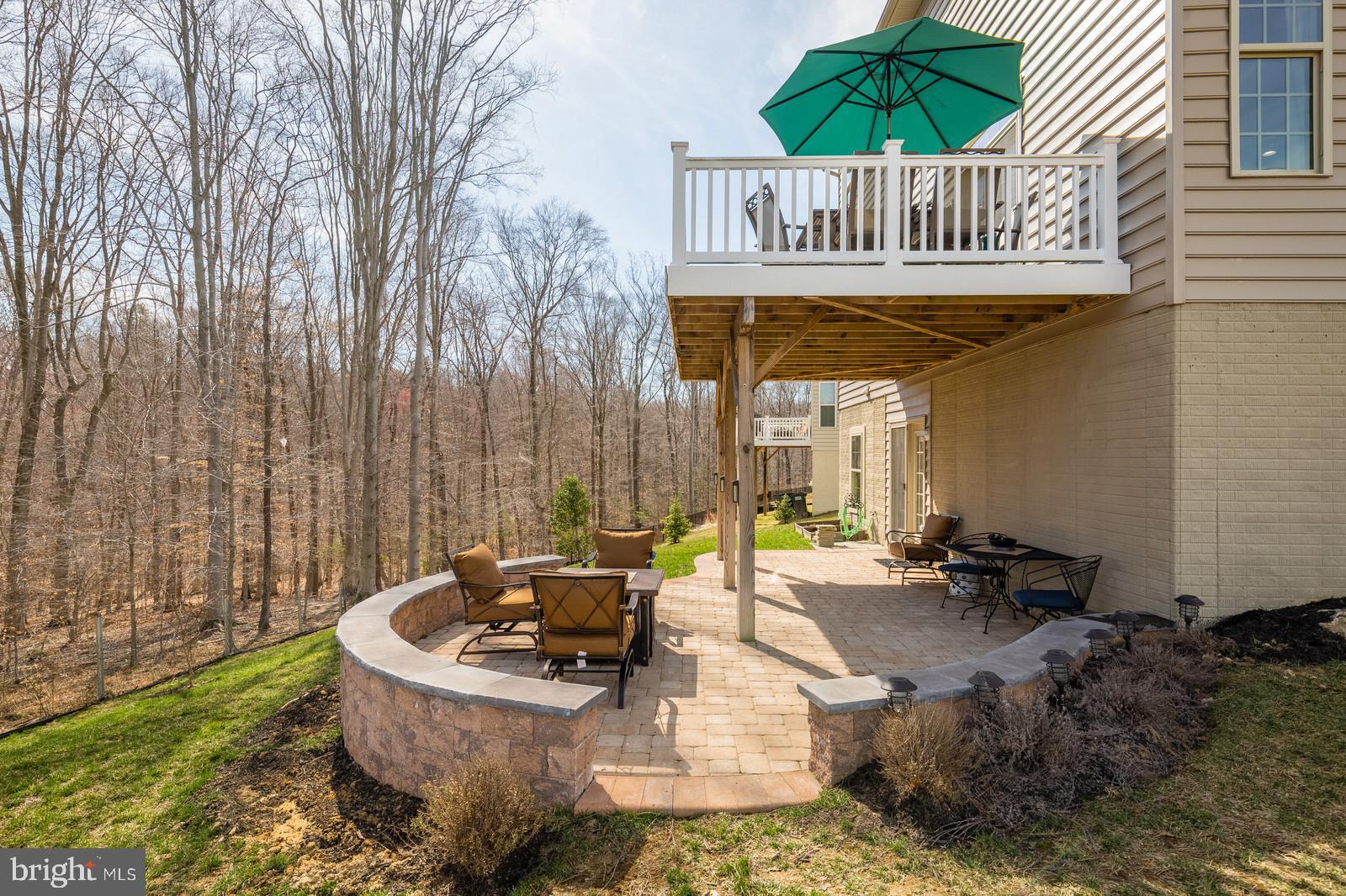 MAY'S QUARTER - Residential