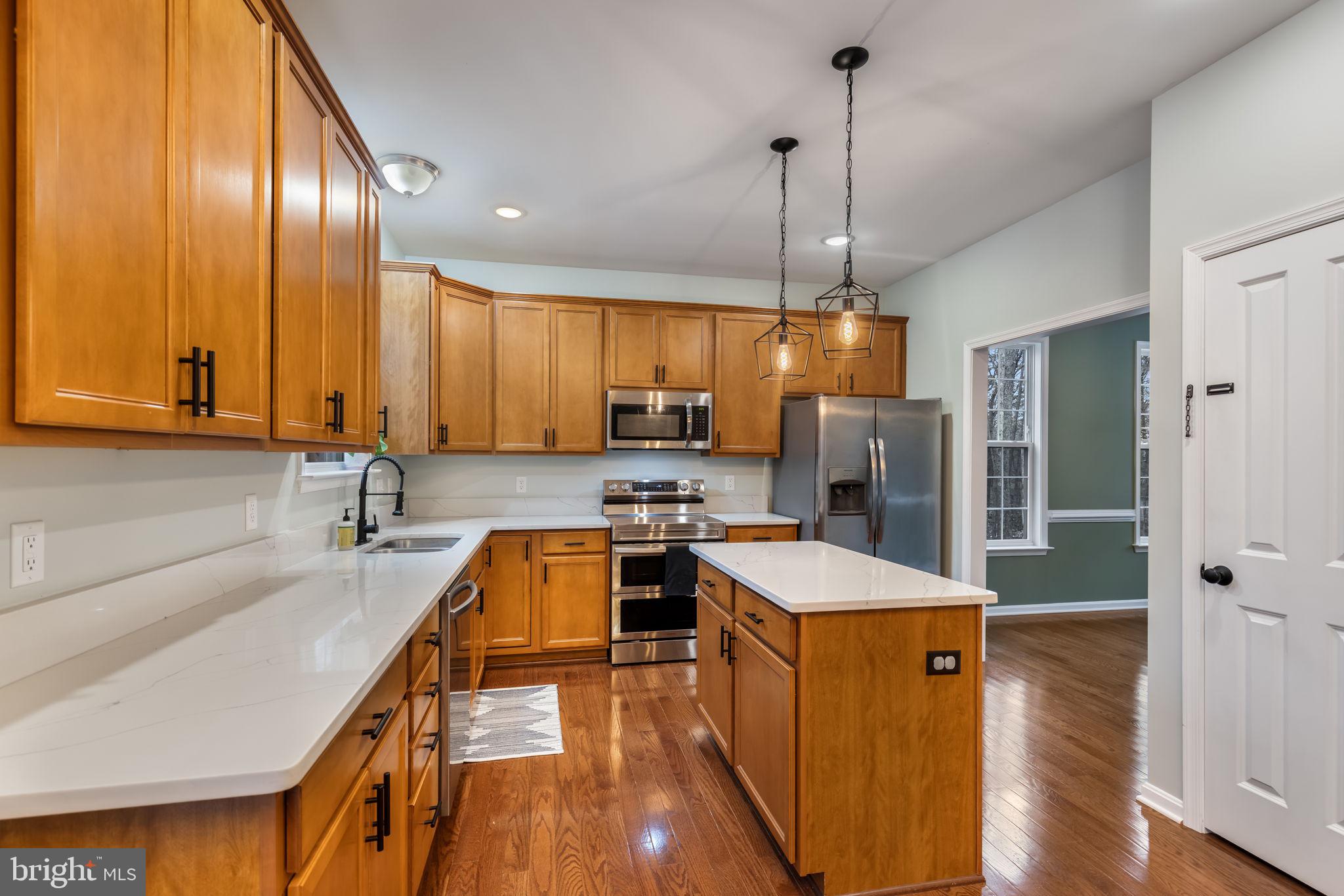 LAKE WILDERNESS - Residential