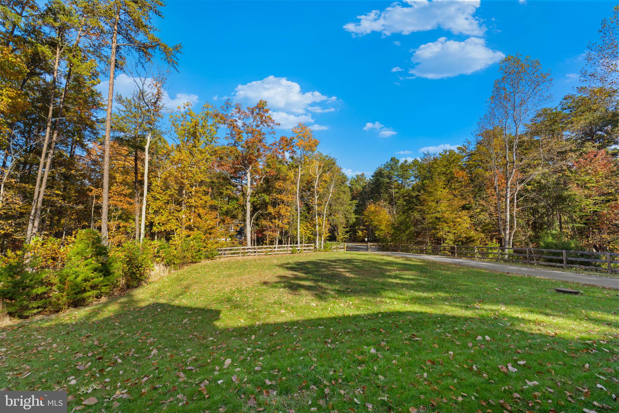 LAKE WILDERNESS - Residential
