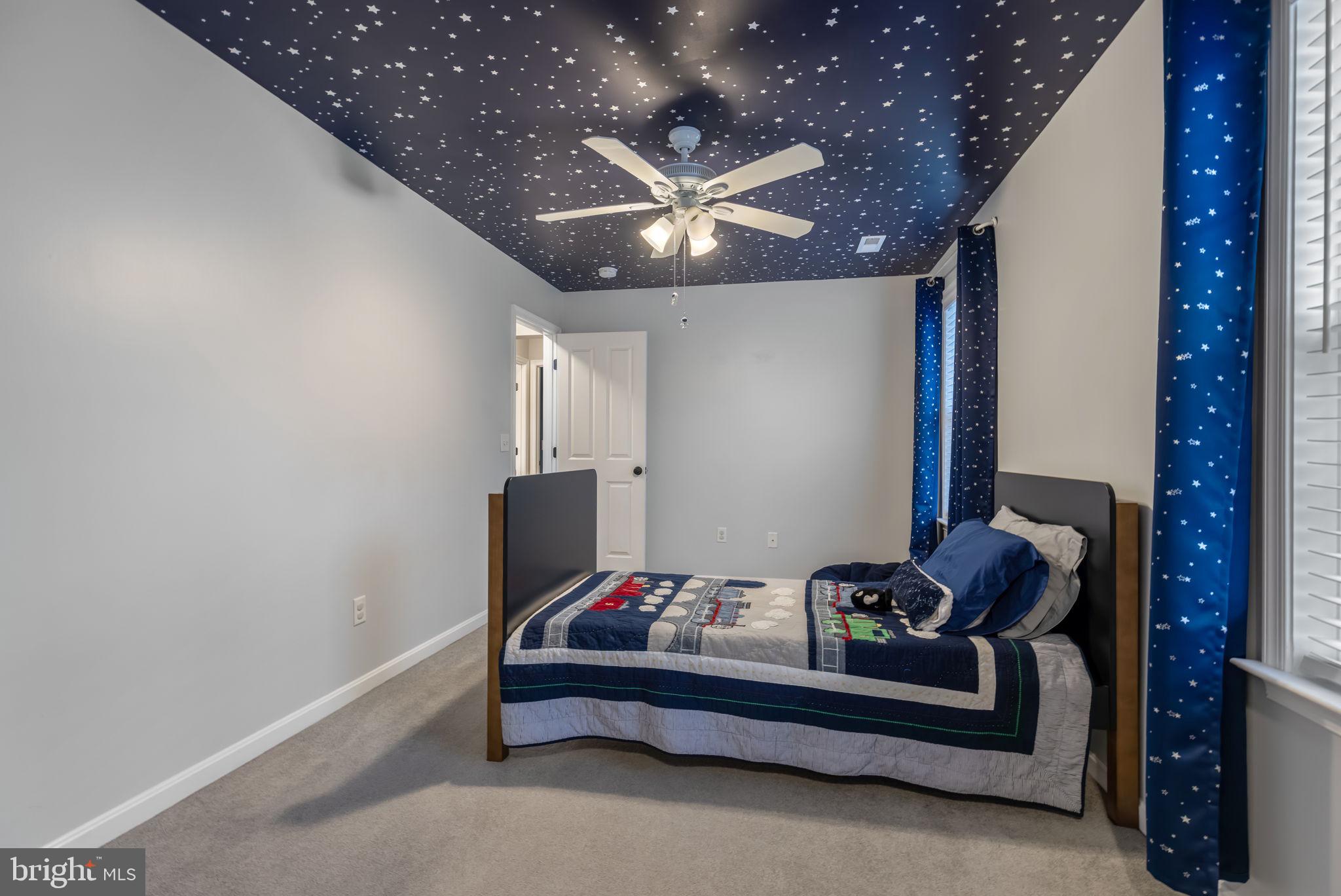 LAKE WILDERNESS - Residential