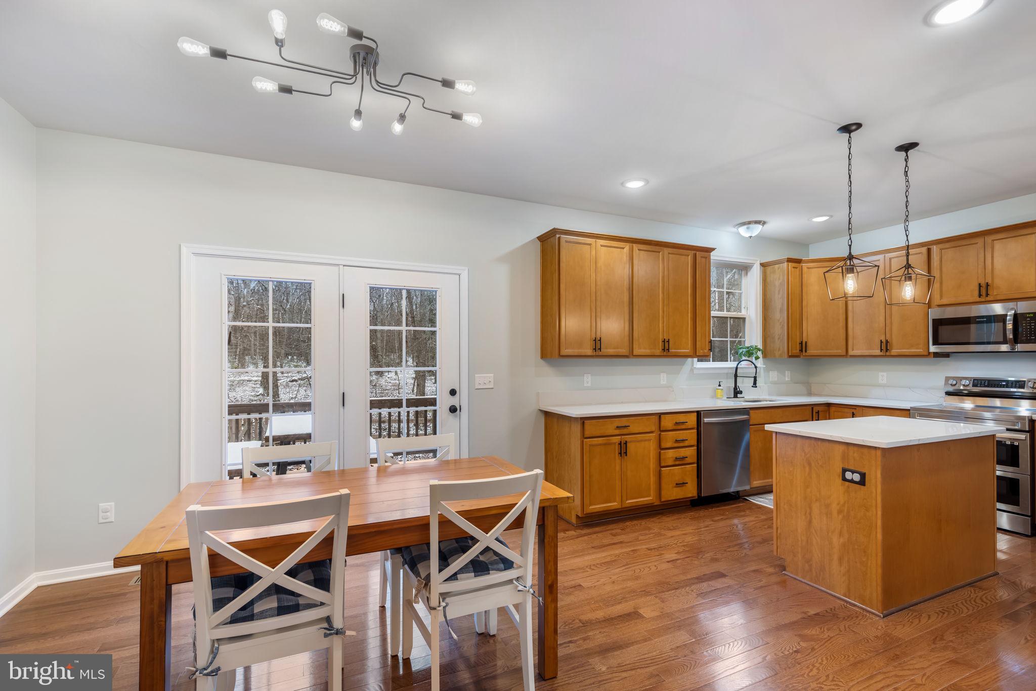 LAKE WILDERNESS - Residential