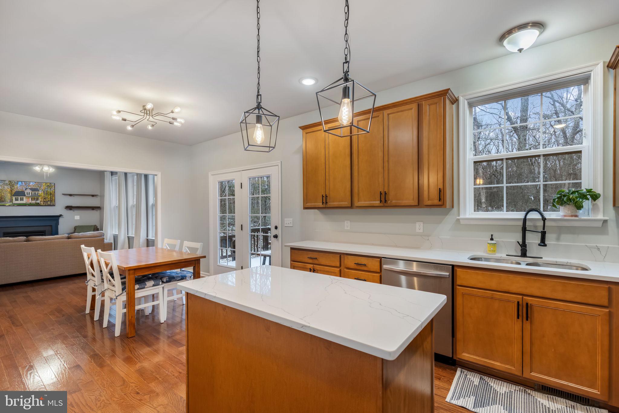 LAKE WILDERNESS - Residential