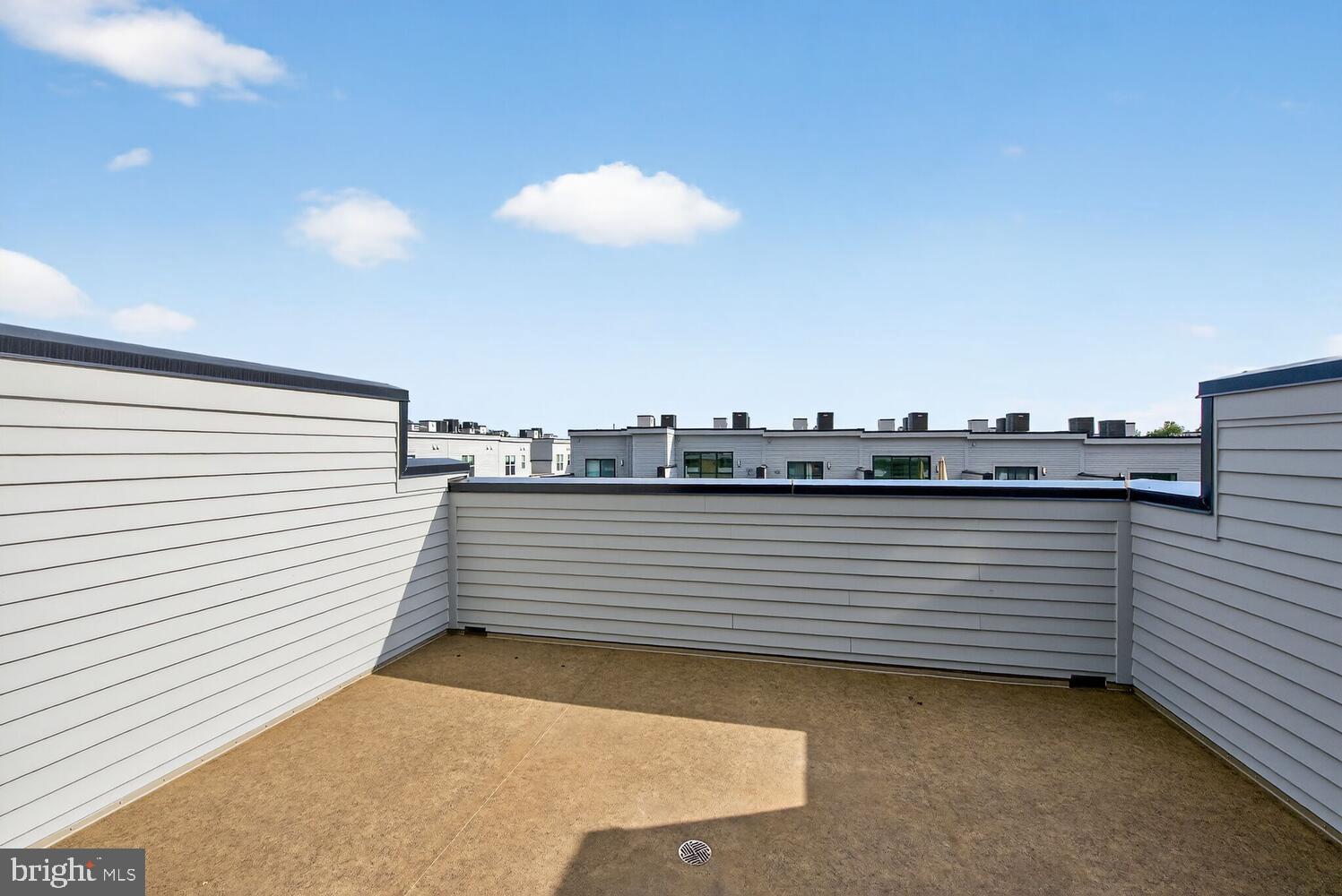 TYSONS RIDGE - Residential