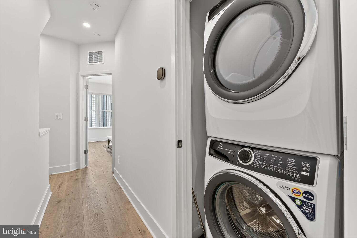 TYSONS RIDGE - Residential